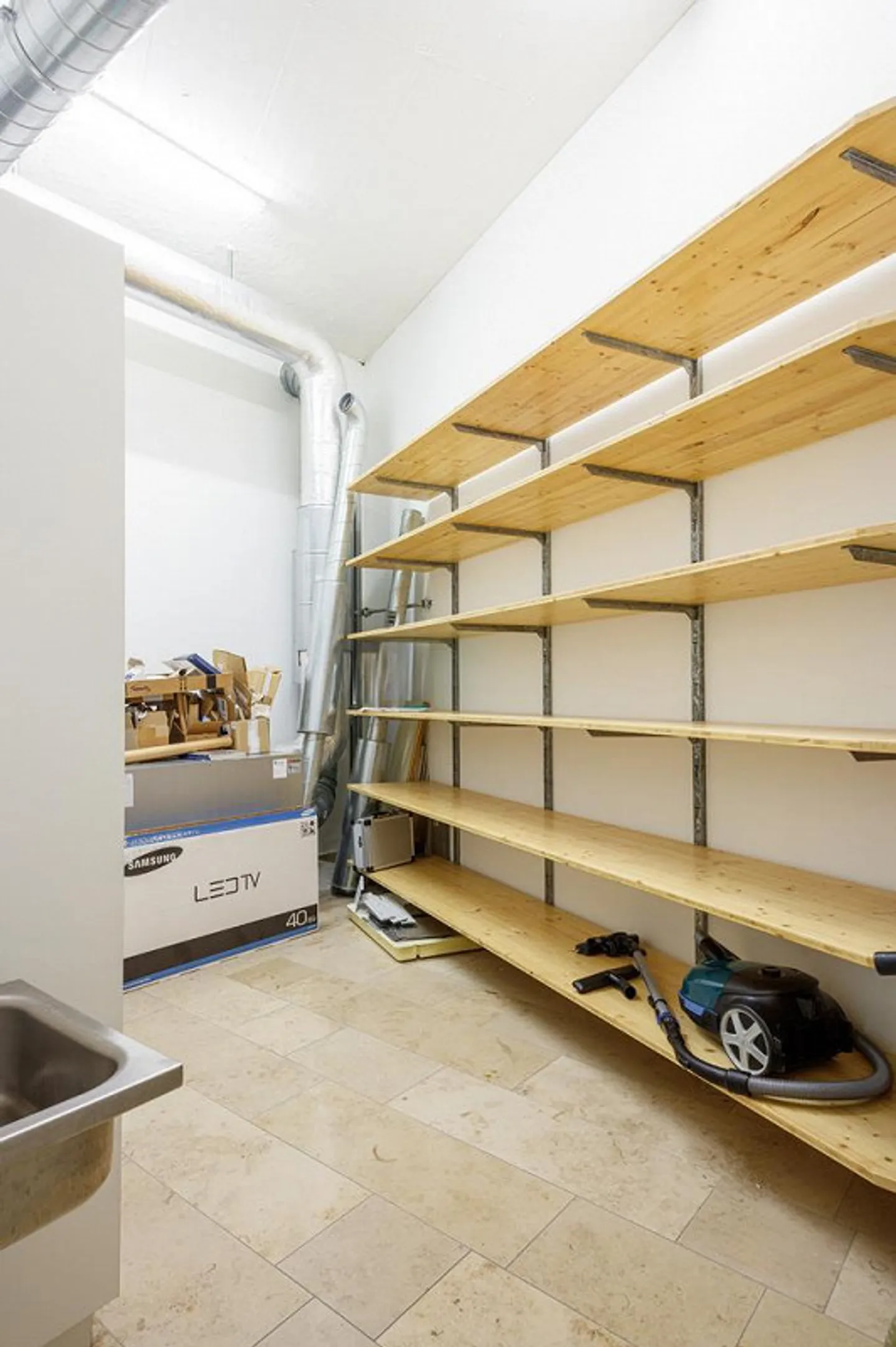 Retail space in the center of Grenchen! - Photo 10 of 10