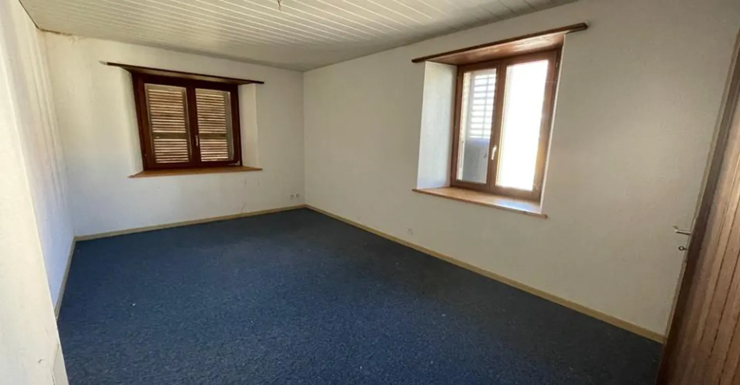 Opportunité de rénovation à Bassecourt - Photo 7 sur 10