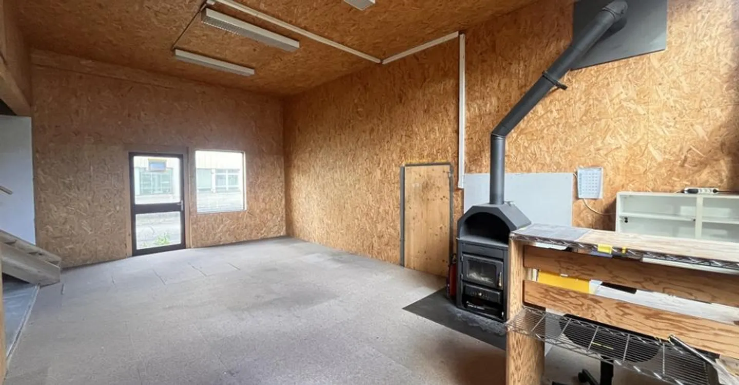 Opportunité de rénovation à Bassecourt - Photo 9 sur 10