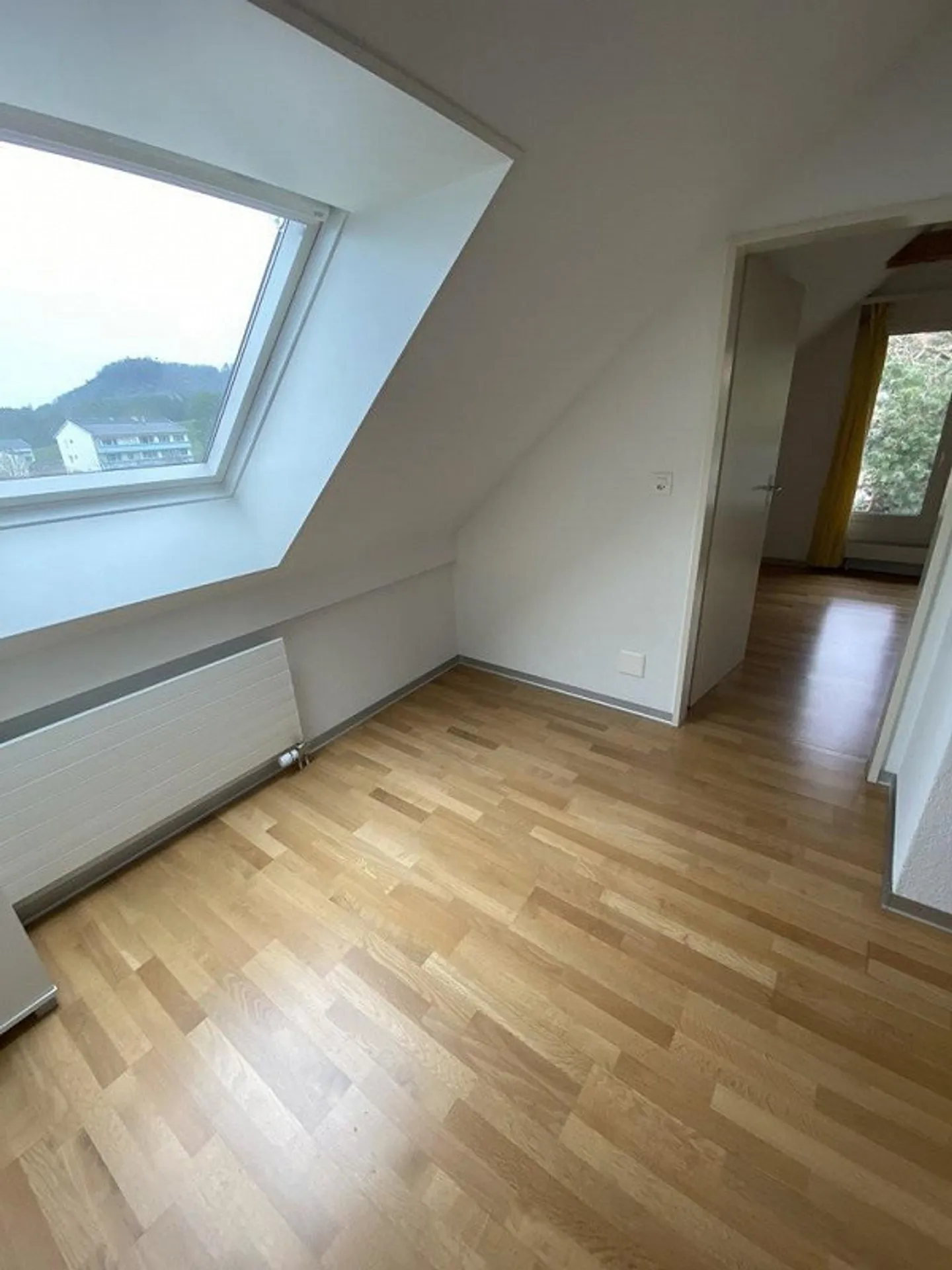 Appartement en duplex moderne de 6,5 pièces à Schliern - Photo 9 sur 12