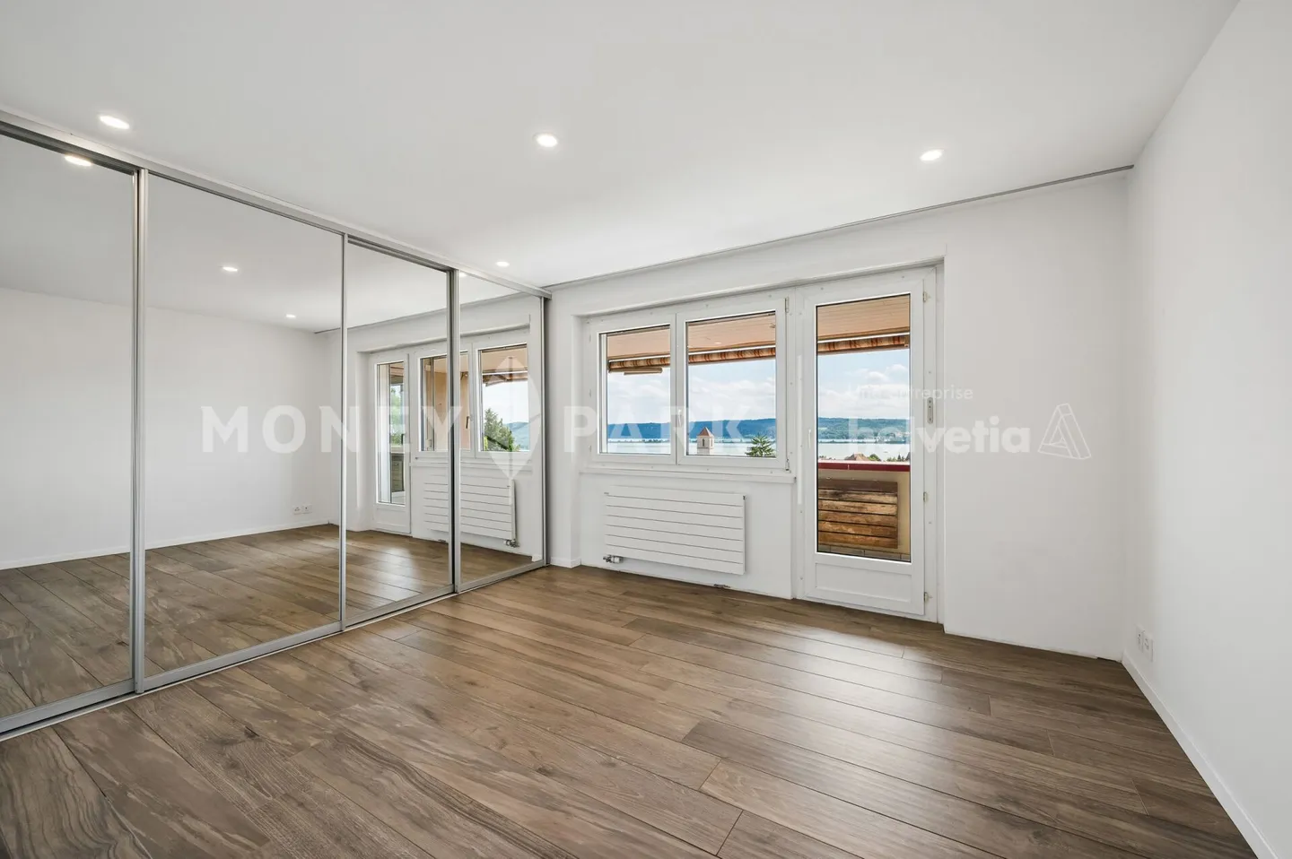 Appartamento di 4,5 locali con balcone e vista lago - Foto 5 di 11