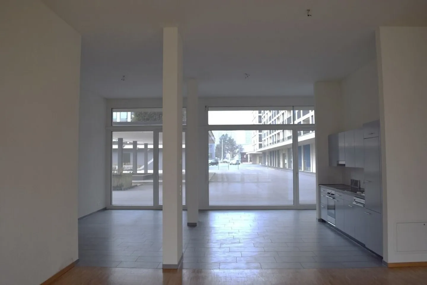 Top modern loft-style living studio - Photo 7 of 7