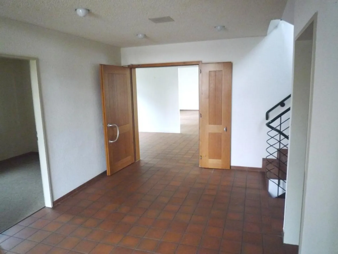 Vielseitige Gewerbefläche in Küsnacht - Foto 3 von 13