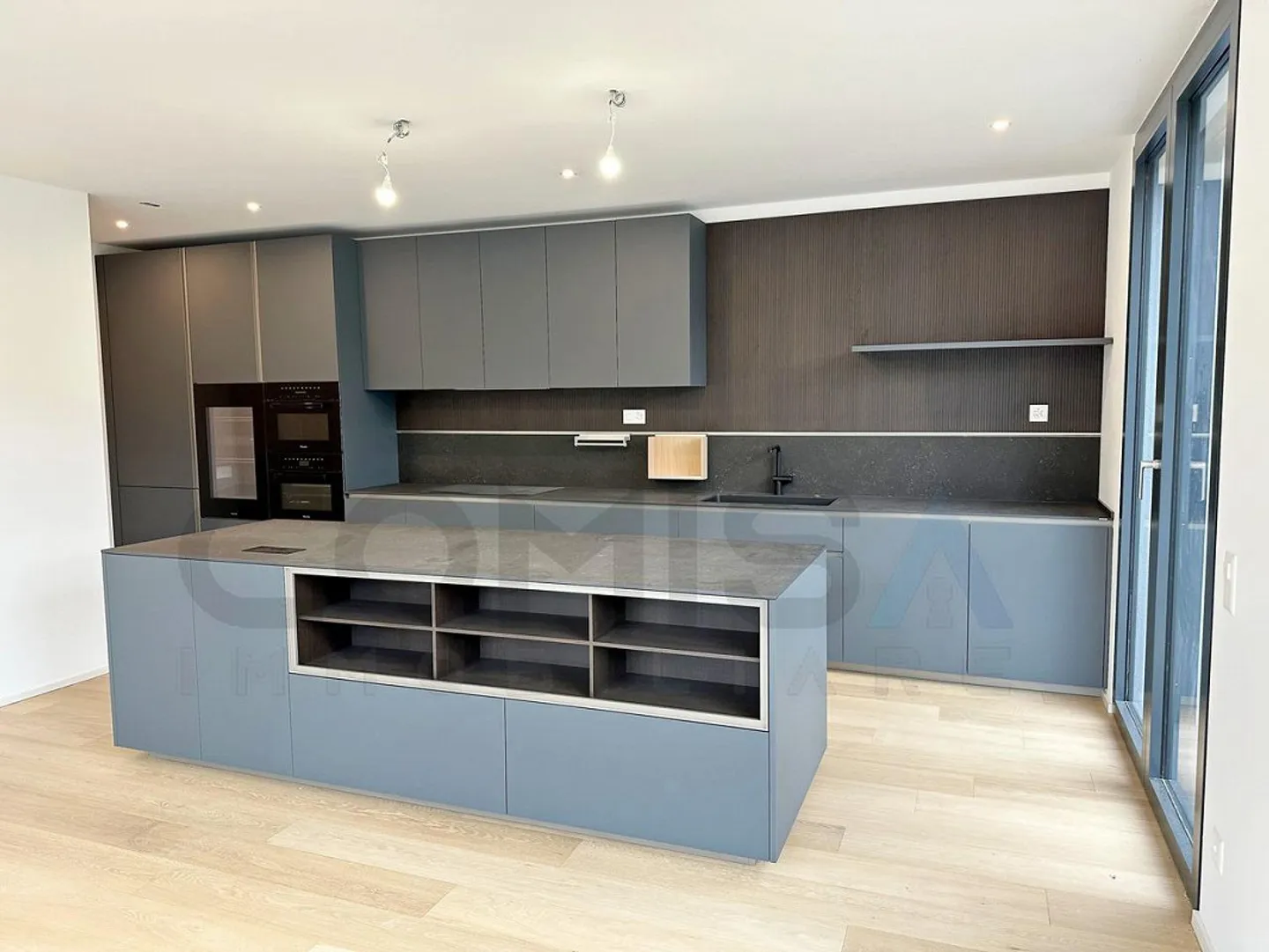 VICO MORCOTE
Nuova villa moderna di 7,5 stanze
Vista sul lago - Foto 6 di 10