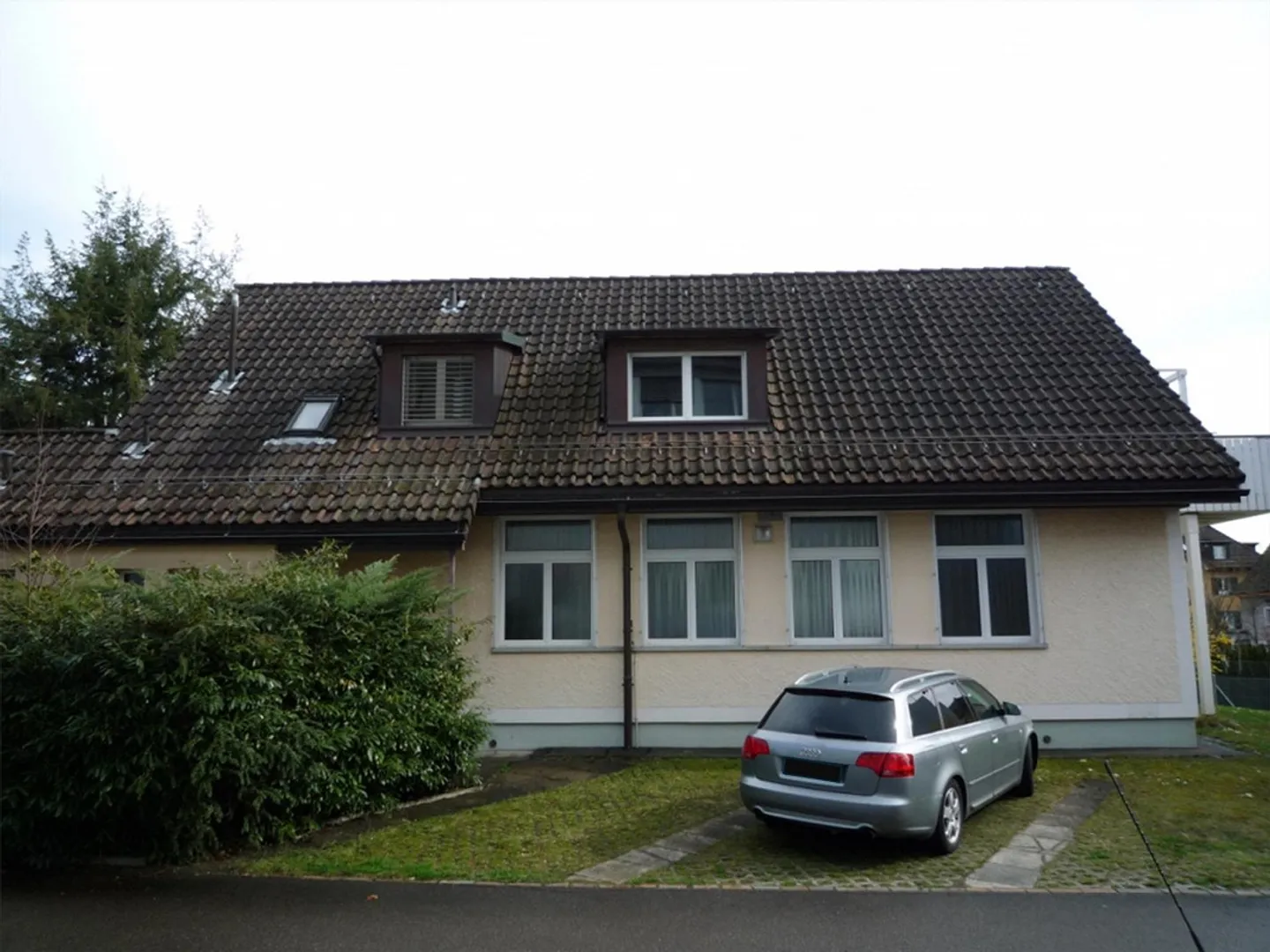 Vielseitige Gewerbefläche in Küsnacht - Foto 12 von 13