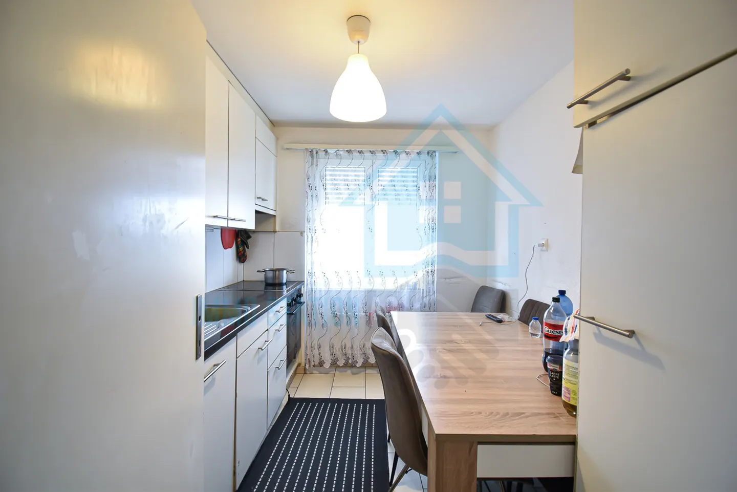 Investissement d'avenir – Appartement de 3,5 pièces avec potentiel de rénovation - Photo 3 sur 9