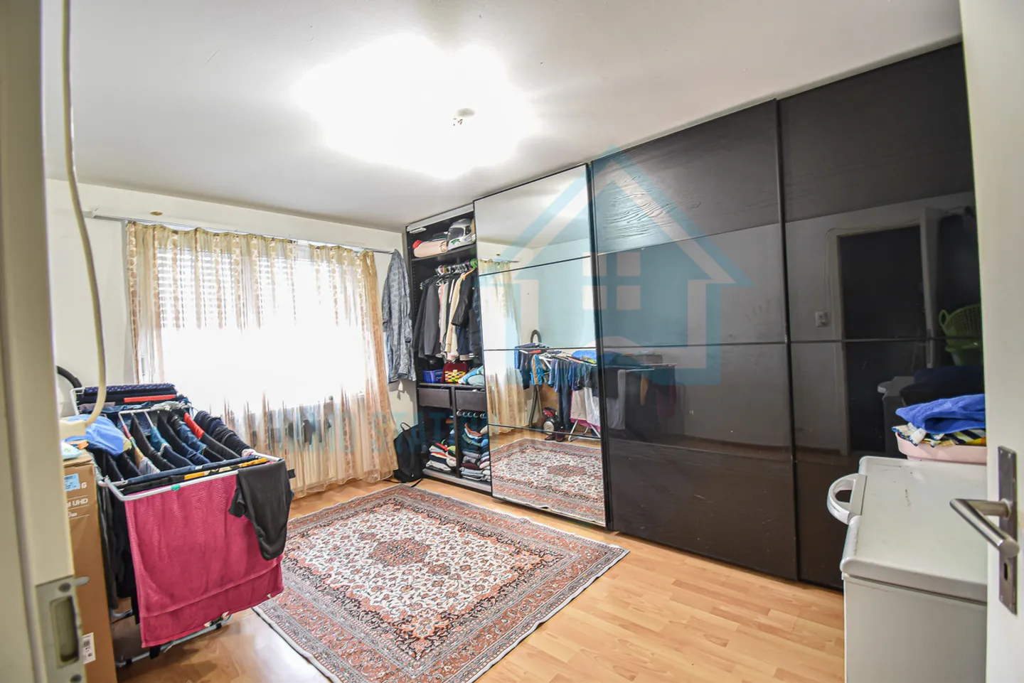 Investissement d'avenir – Appartement de 3,5 pièces avec potentiel de rénovation - Photo 4 sur 9