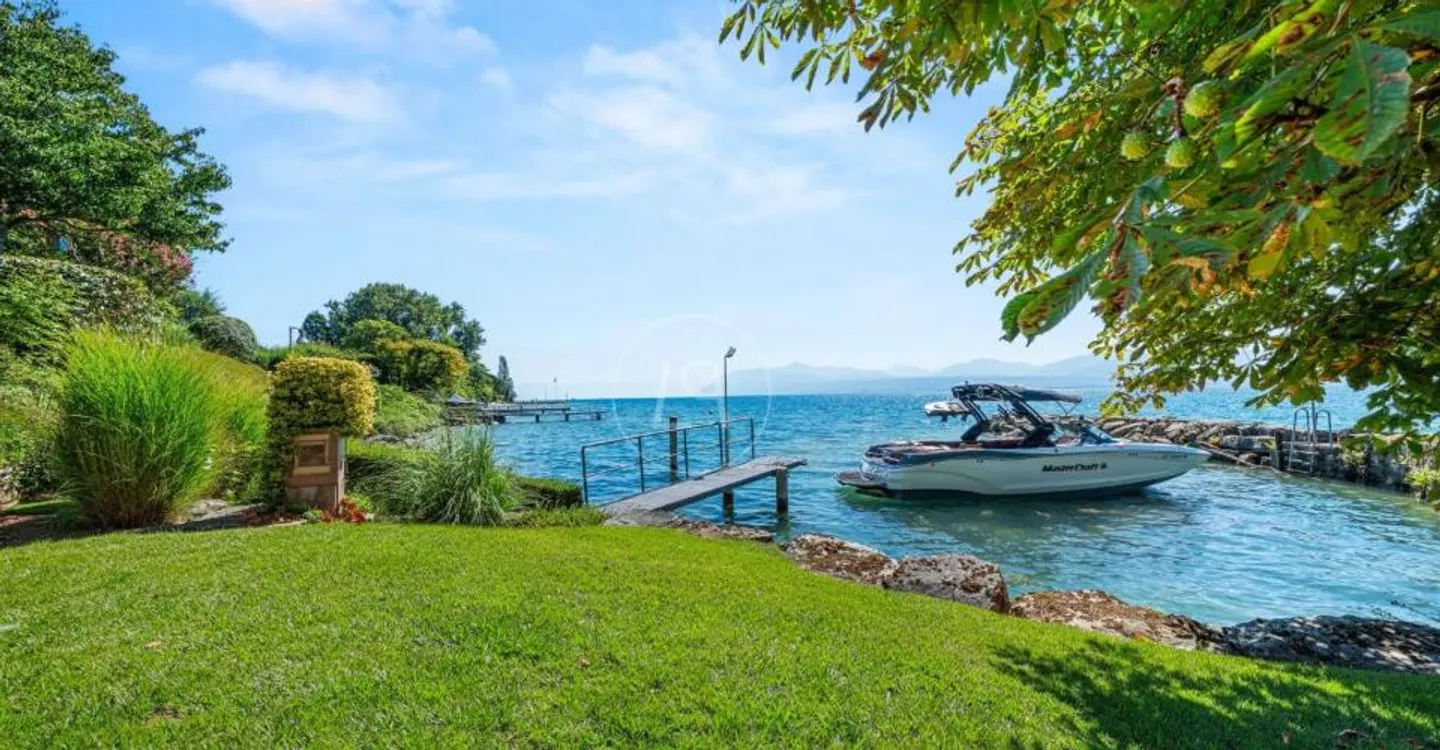 Elegante proprietà fronte mare con porto e spiaggia privati - Foto 12 di 12