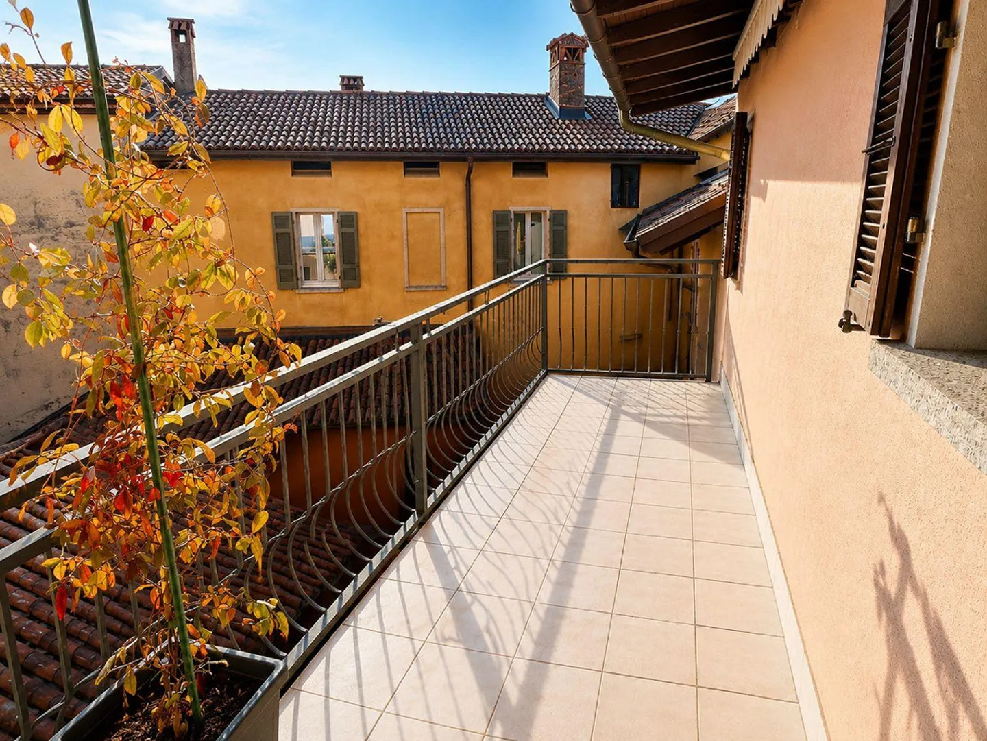 Comfortable two-family house, two 4.5-room apartments - Photo 12 of 15