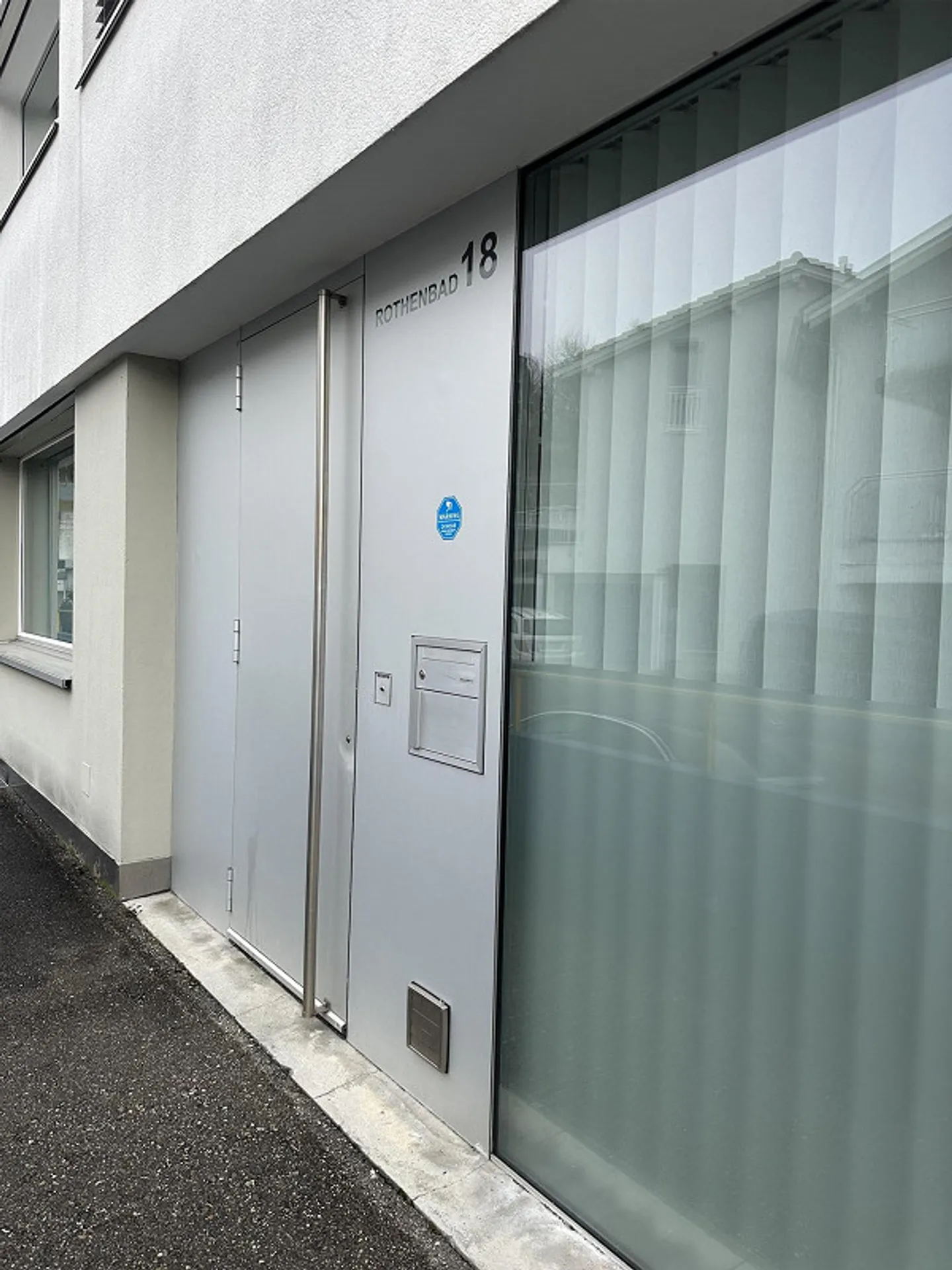 Ampie aree ufficio in una posizione centrale - Foto 2 di 19