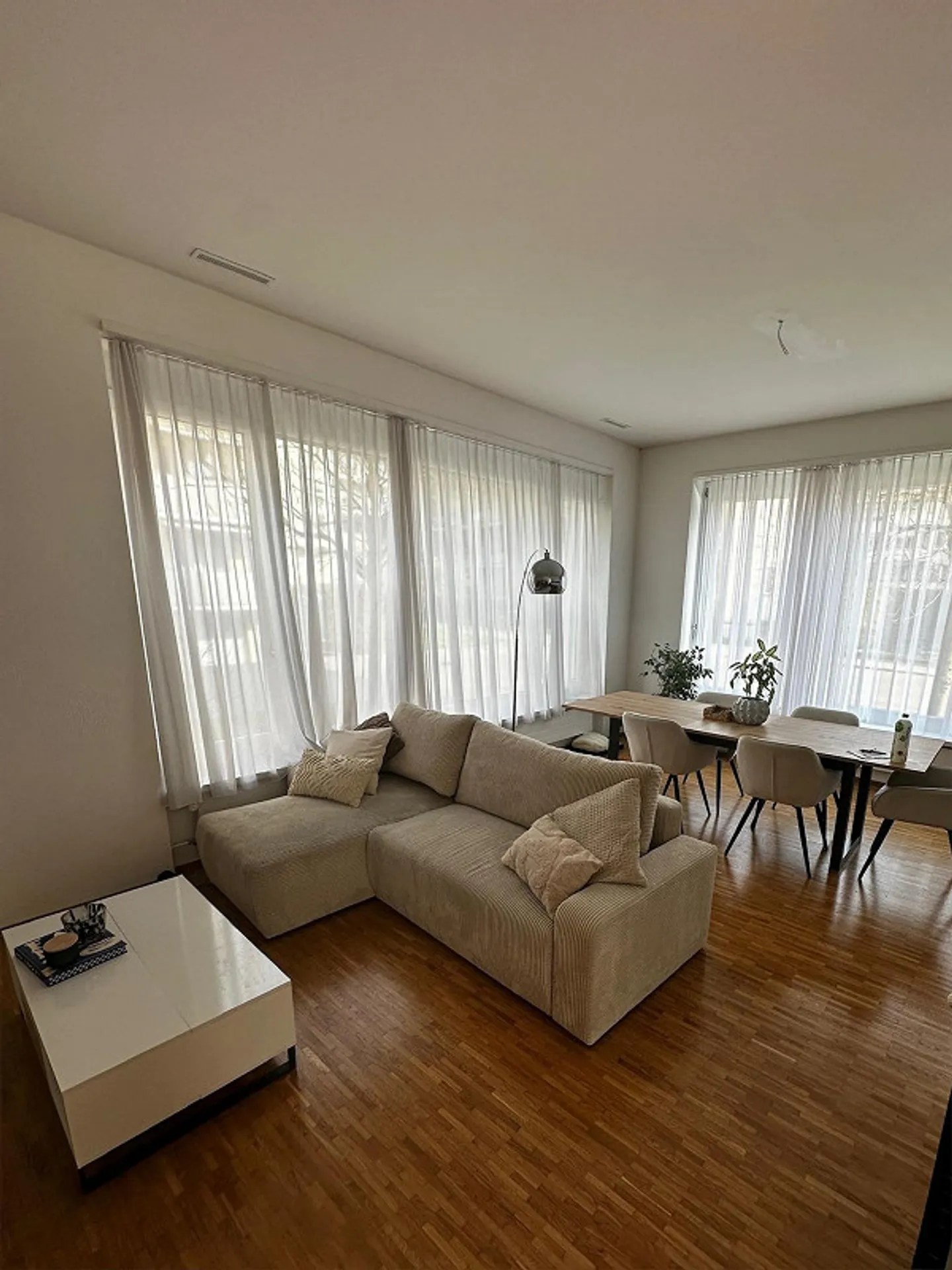 Modern 3.5 Room Apartment in Glattbrugg - Photo 2 of 8