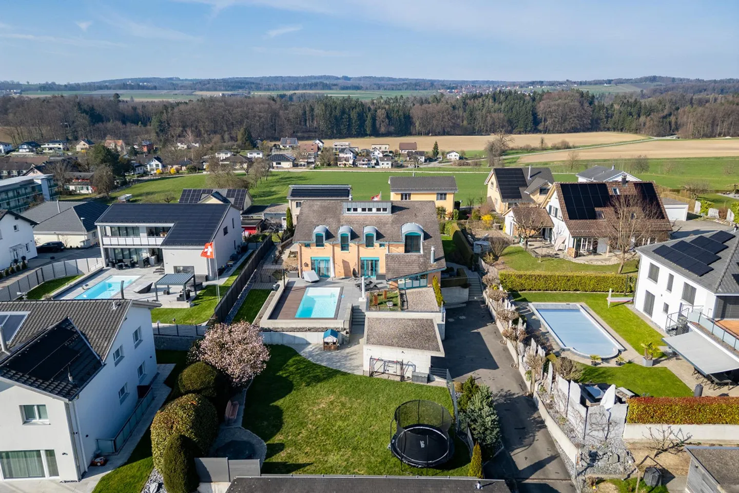 Maison individuelle exclusive avec espace piscine attrayant - Photo 27 sur 31