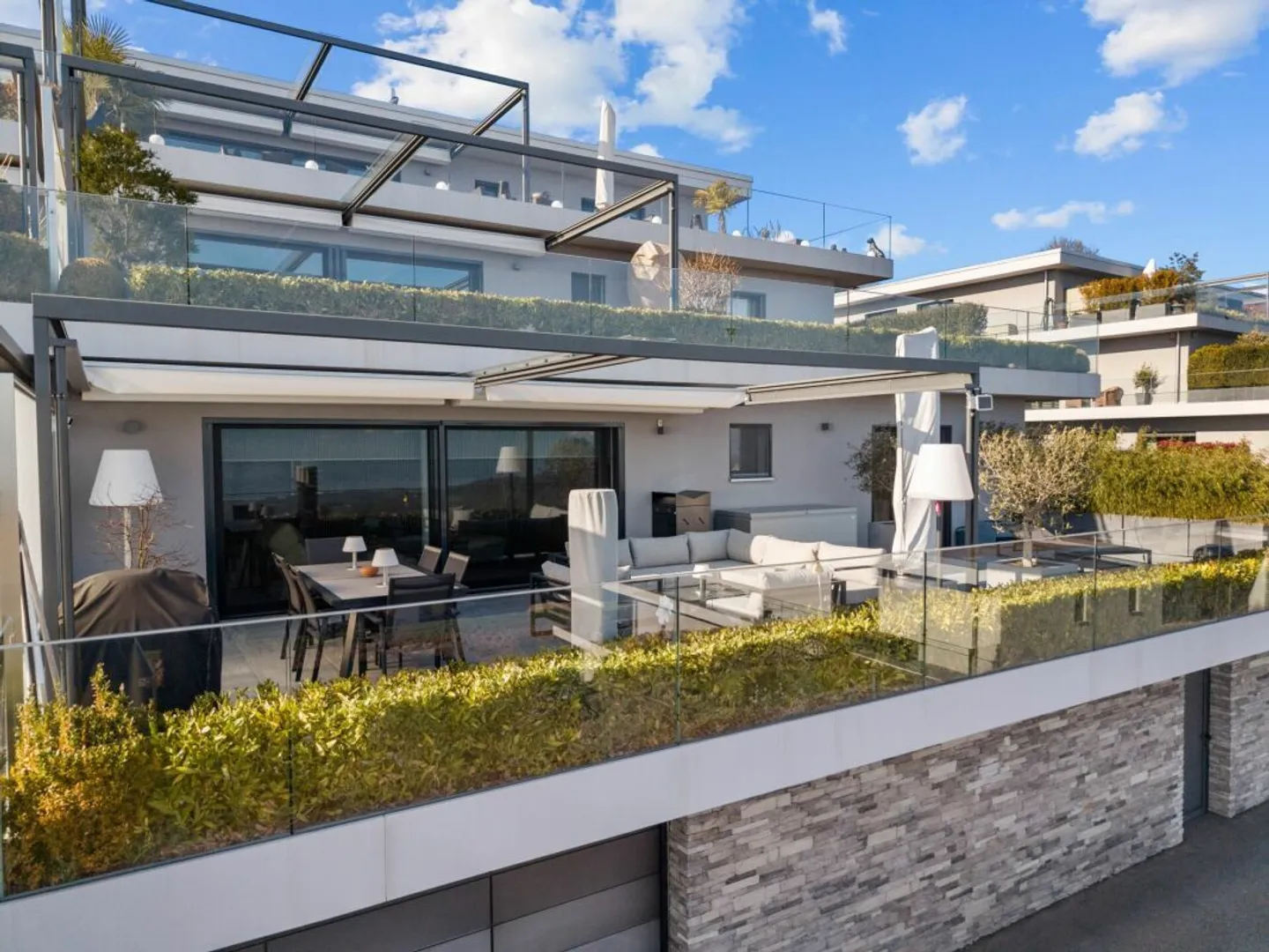 Superb apartment on a single level - Photo 9 of 23