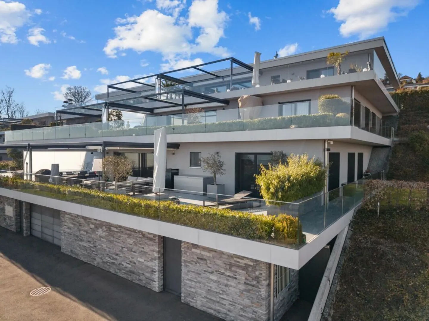 Superb apartment on a single level - Photo 19 of 23