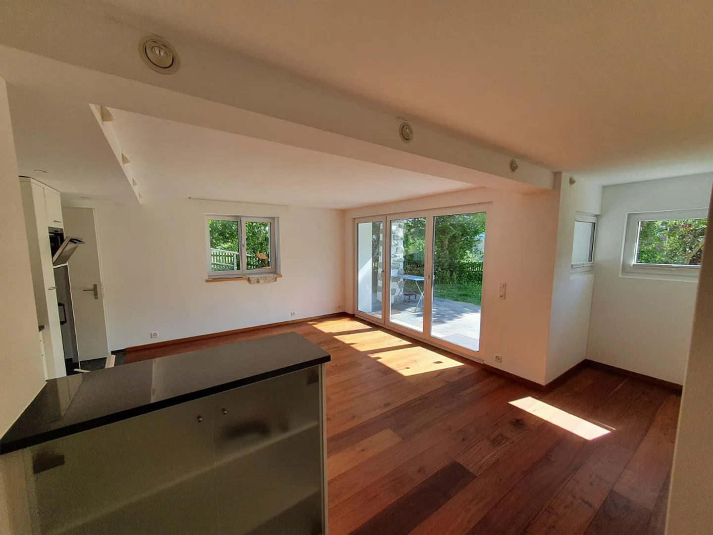 Charming Garden Apartment in Rodels - Photo 9 of 16