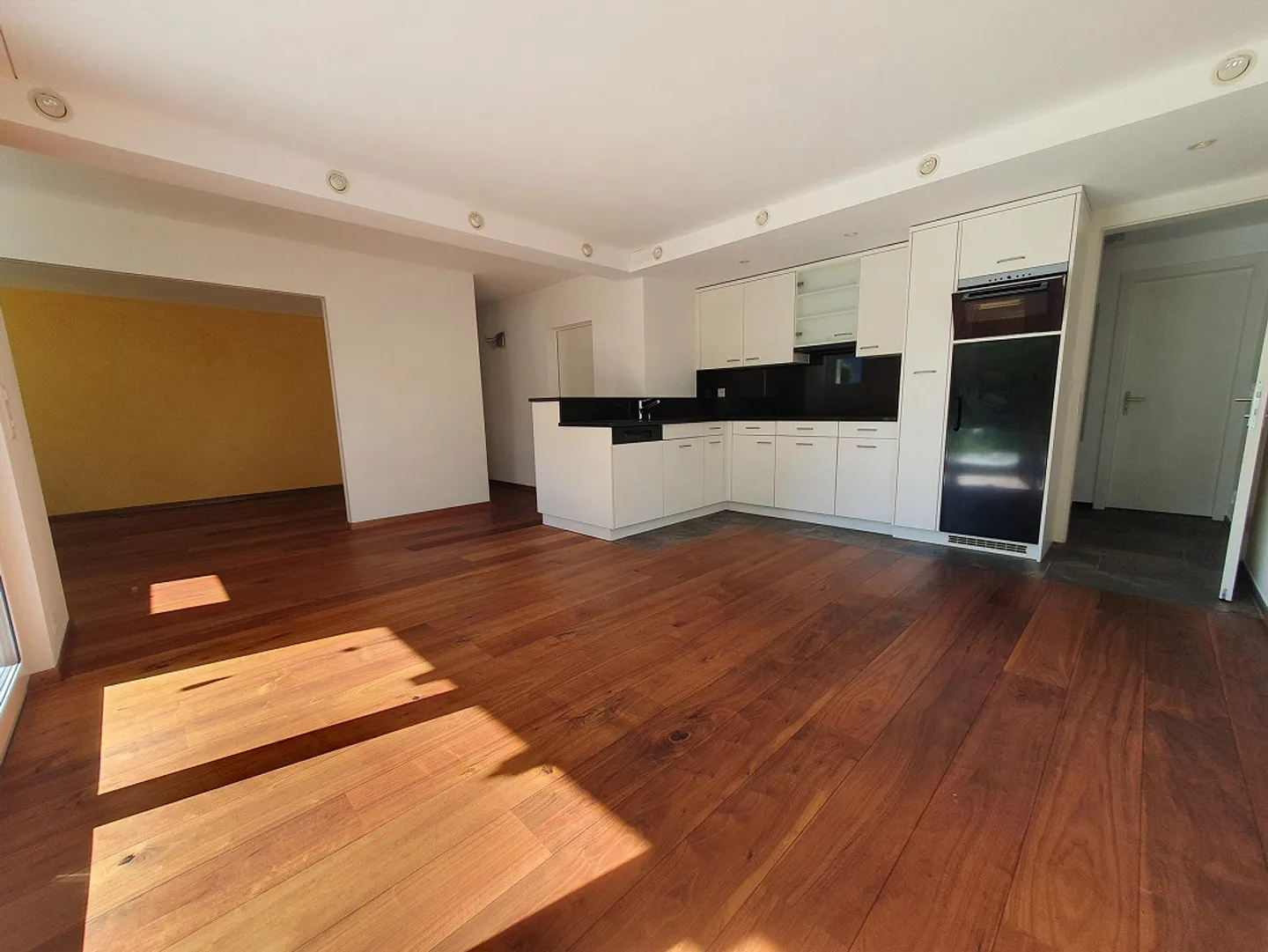 Charming Garden Apartment in Rodels - Photo 15 of 16