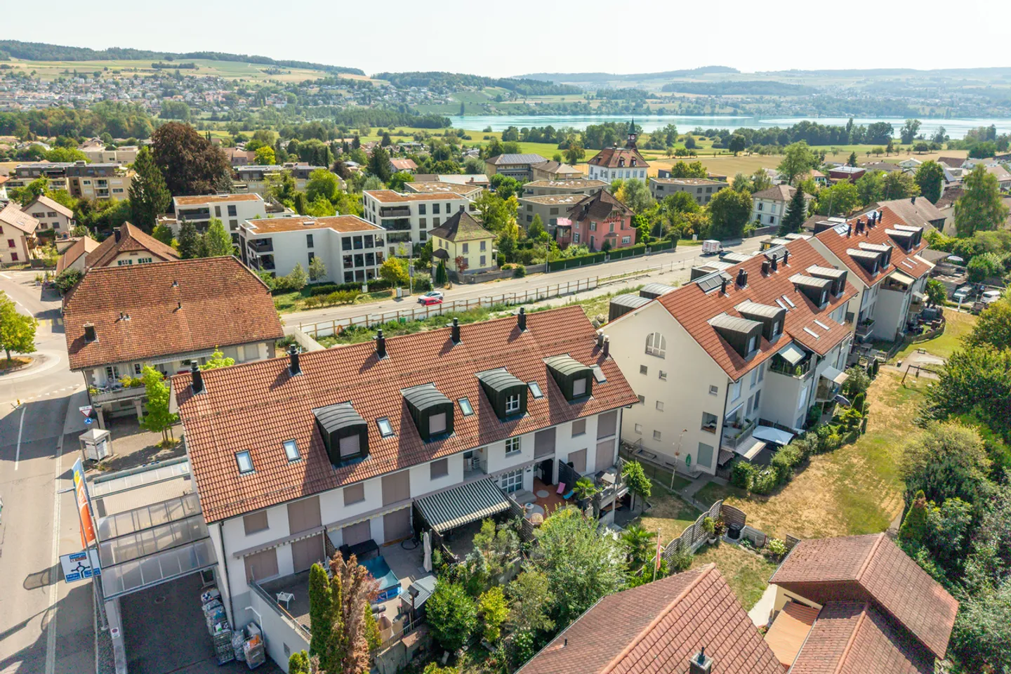 Moderne Maisonette in Boniswil - Foto 1 von 9