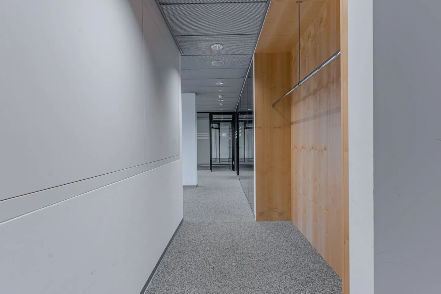 Ufficio pronto per essere occupato nel Stücki Business Park - Foto 7 di 11