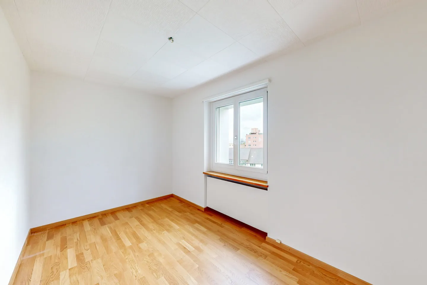 Posizione residenziale tranquilla e centrale - vicino a Schwamendingerplatz - Foto 4 di 10