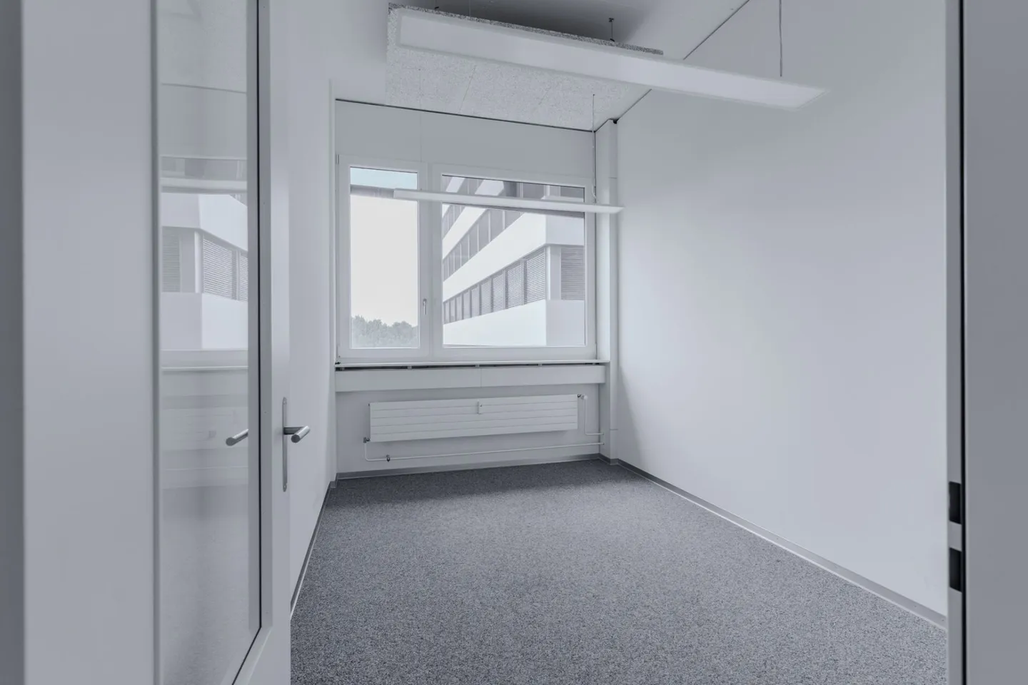 Ufficio pronto per essere occupato nel Stücki Business Park - Foto 3 di 11