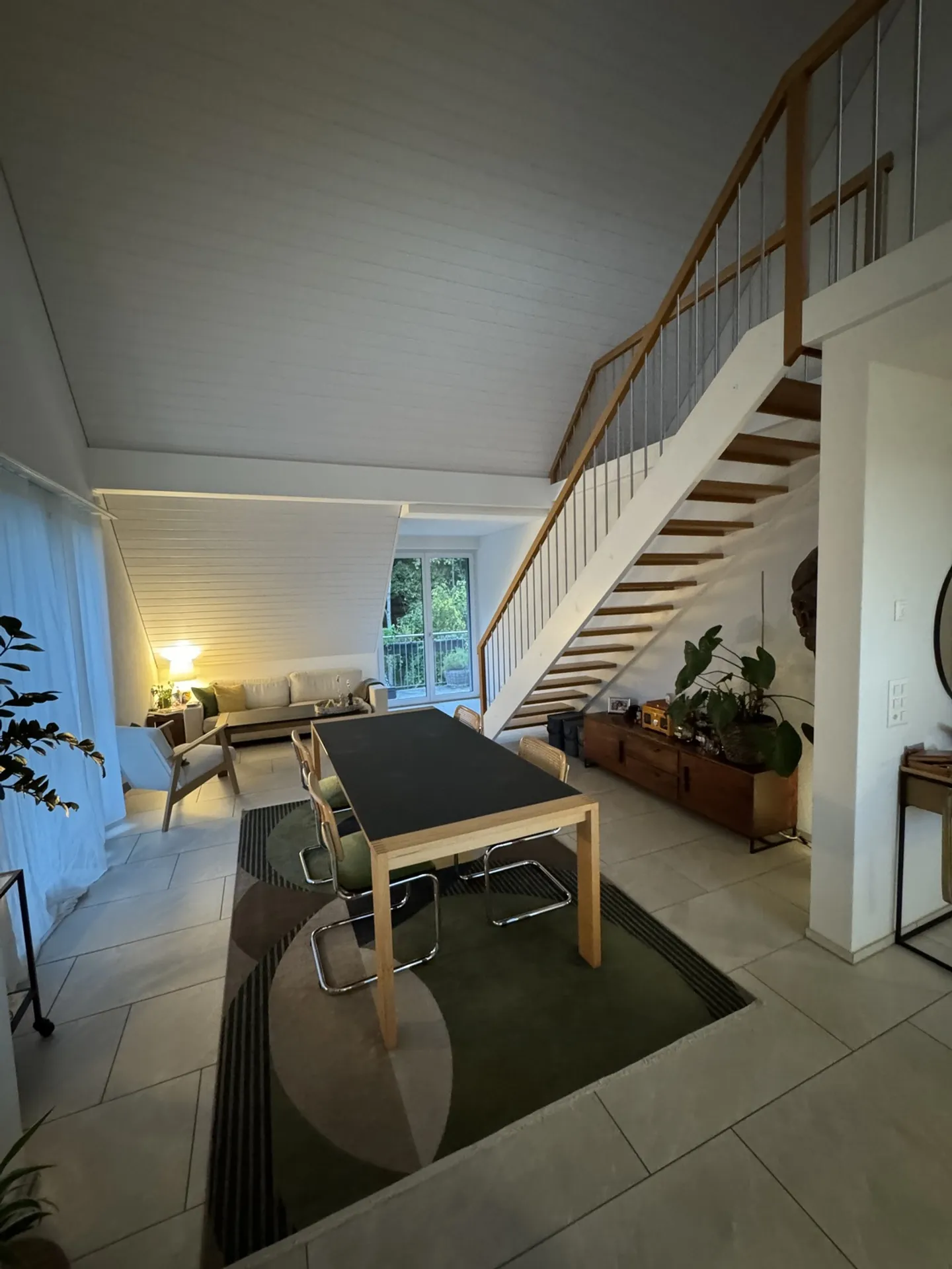 4½ ROOM MAISONETTE APARTMENT IN PFAFFHAUSEN (ZH), FURNISHED, TEMPORARY - Photo 2 of 10