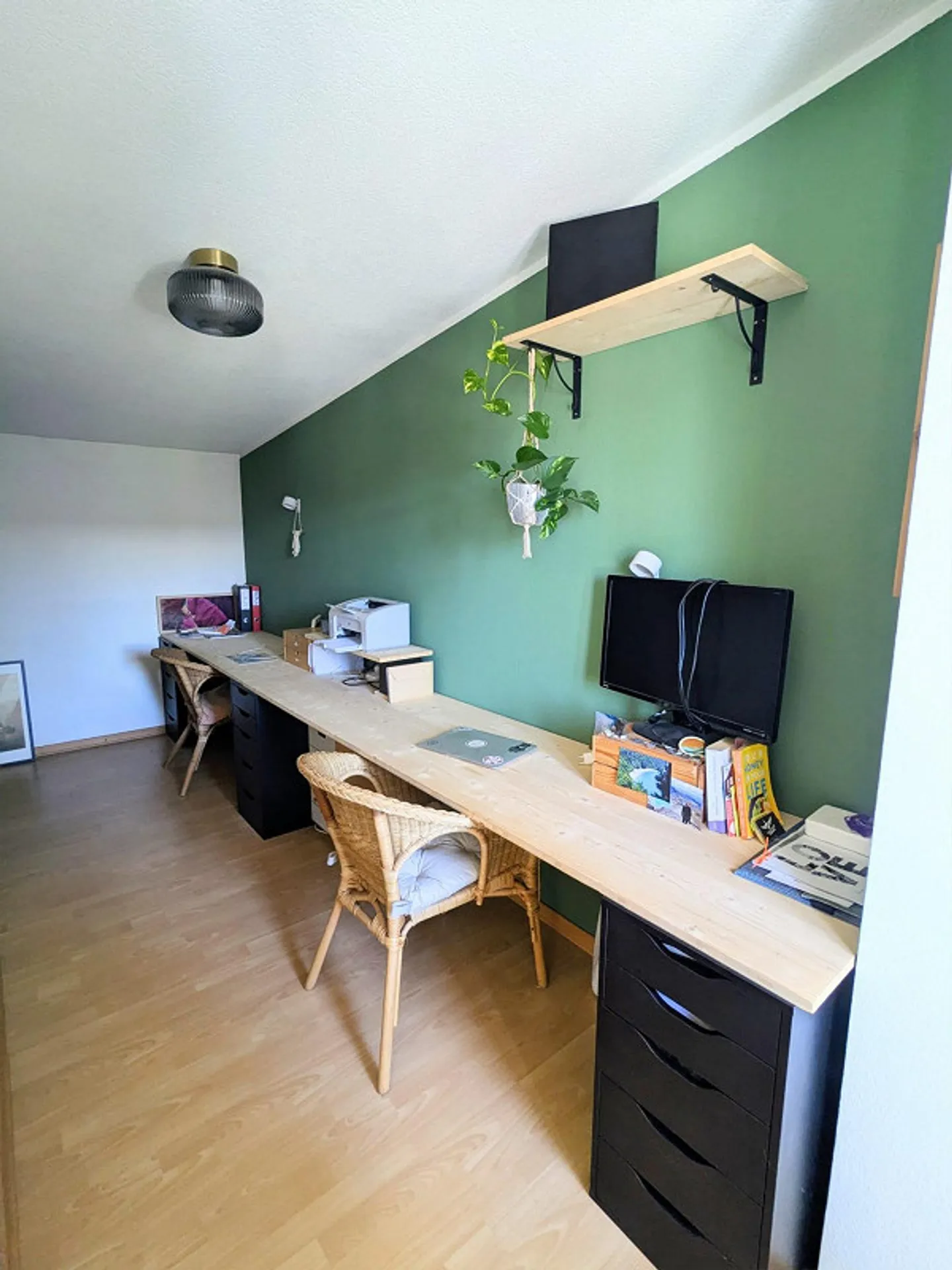 Charmante maison mitoyenne avec jardin et terrasse en bois – Idéal pour les couples avec un chien - Photo 8 sur 13