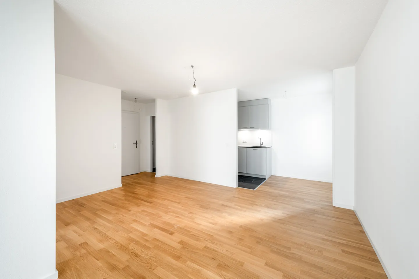 Modernes Apartment in Zürich-Albisrieden - Foto 2 von 11