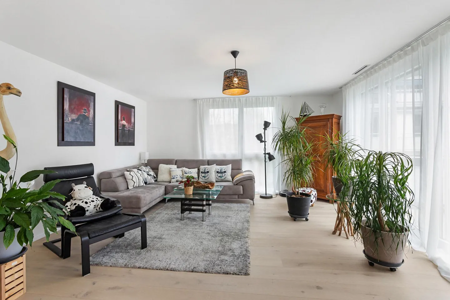 Sustainable Living: Large 4.5-Room Apartment with Minergie Standard - Photo 1 of 14