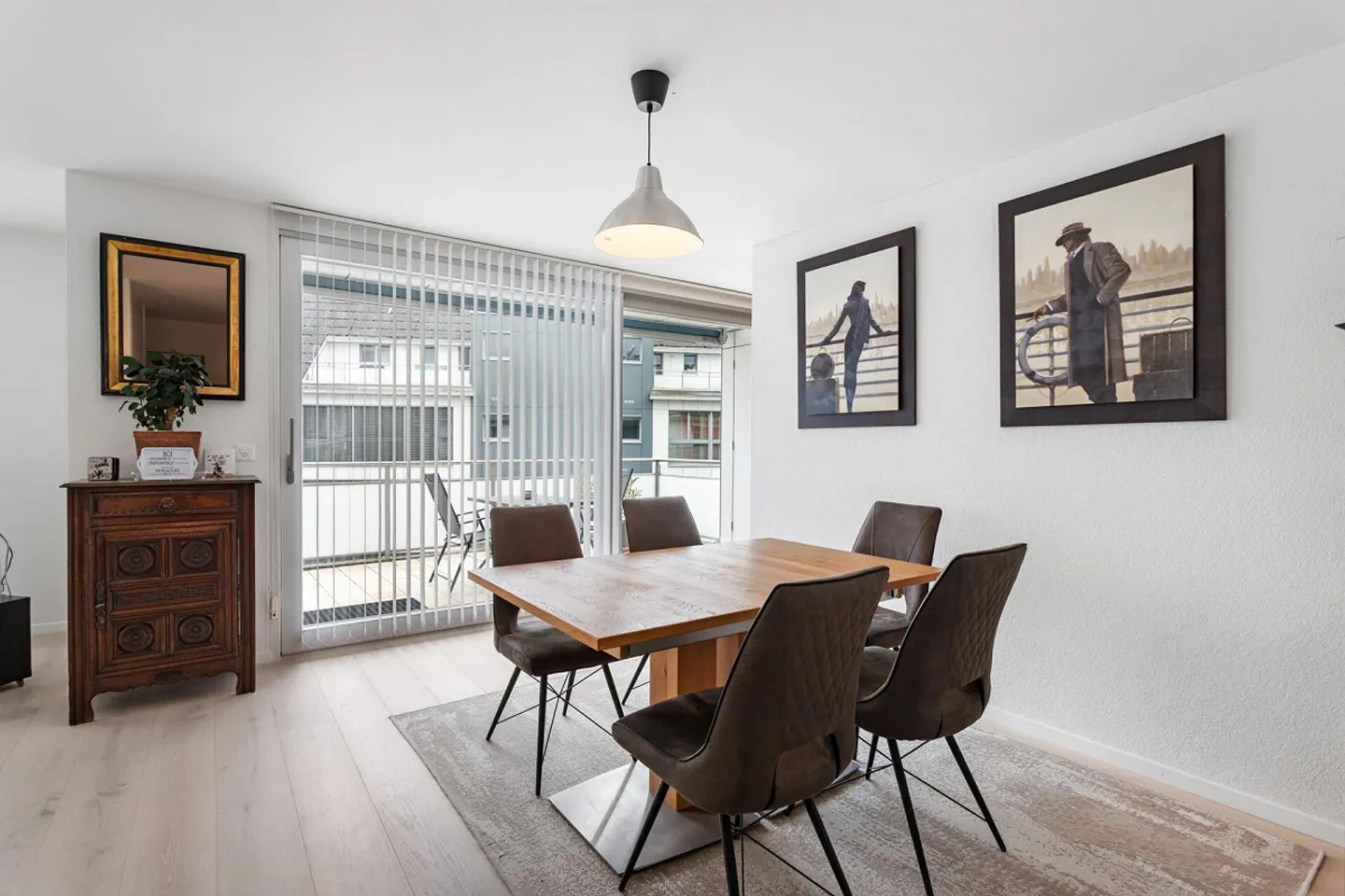 Sustainable Living: Large 4.5-Room Apartment with Minergie Standard - Photo 4 of 14