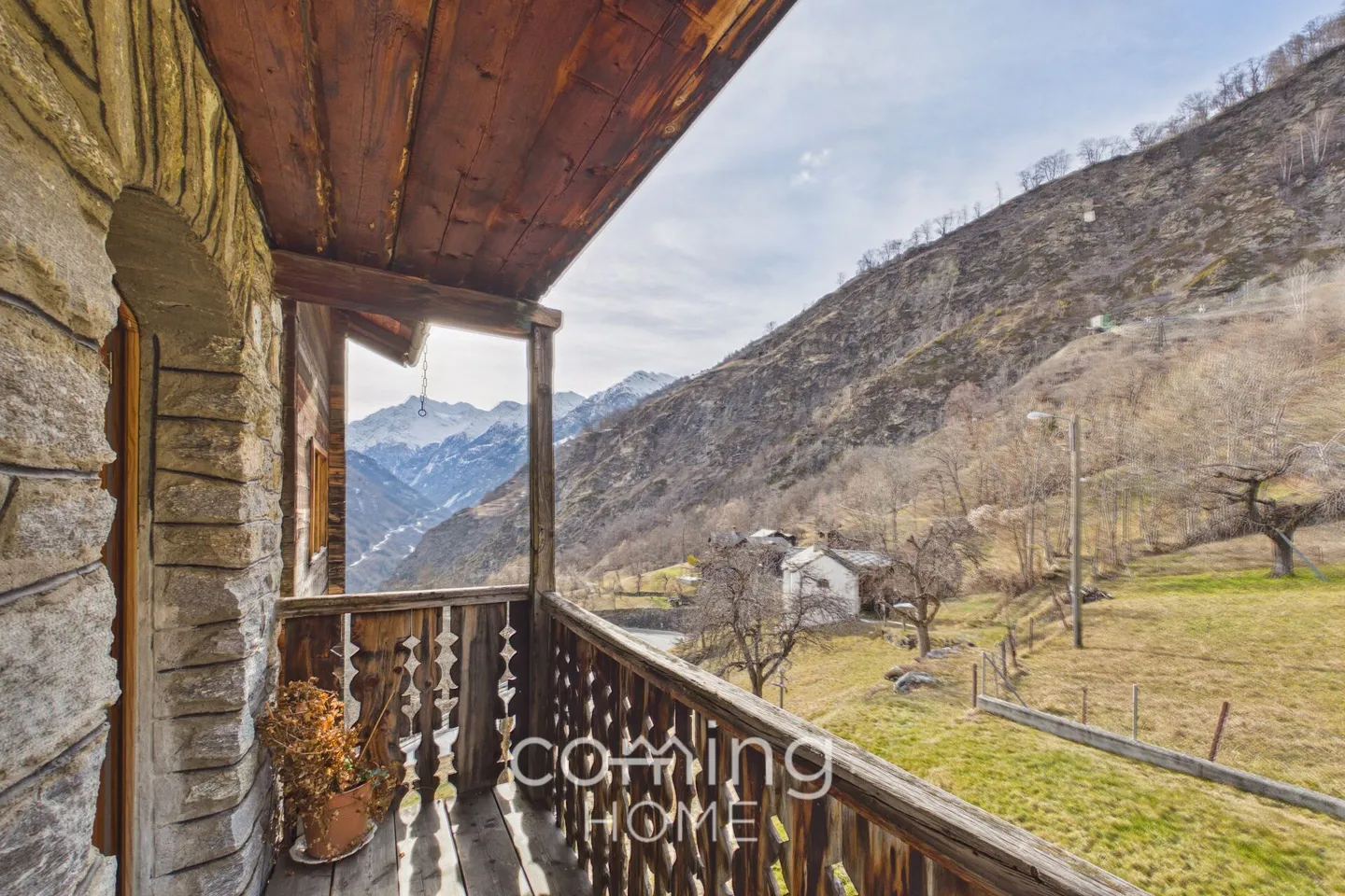 Chalet Style Apartment with Views - Photo 12 of 13