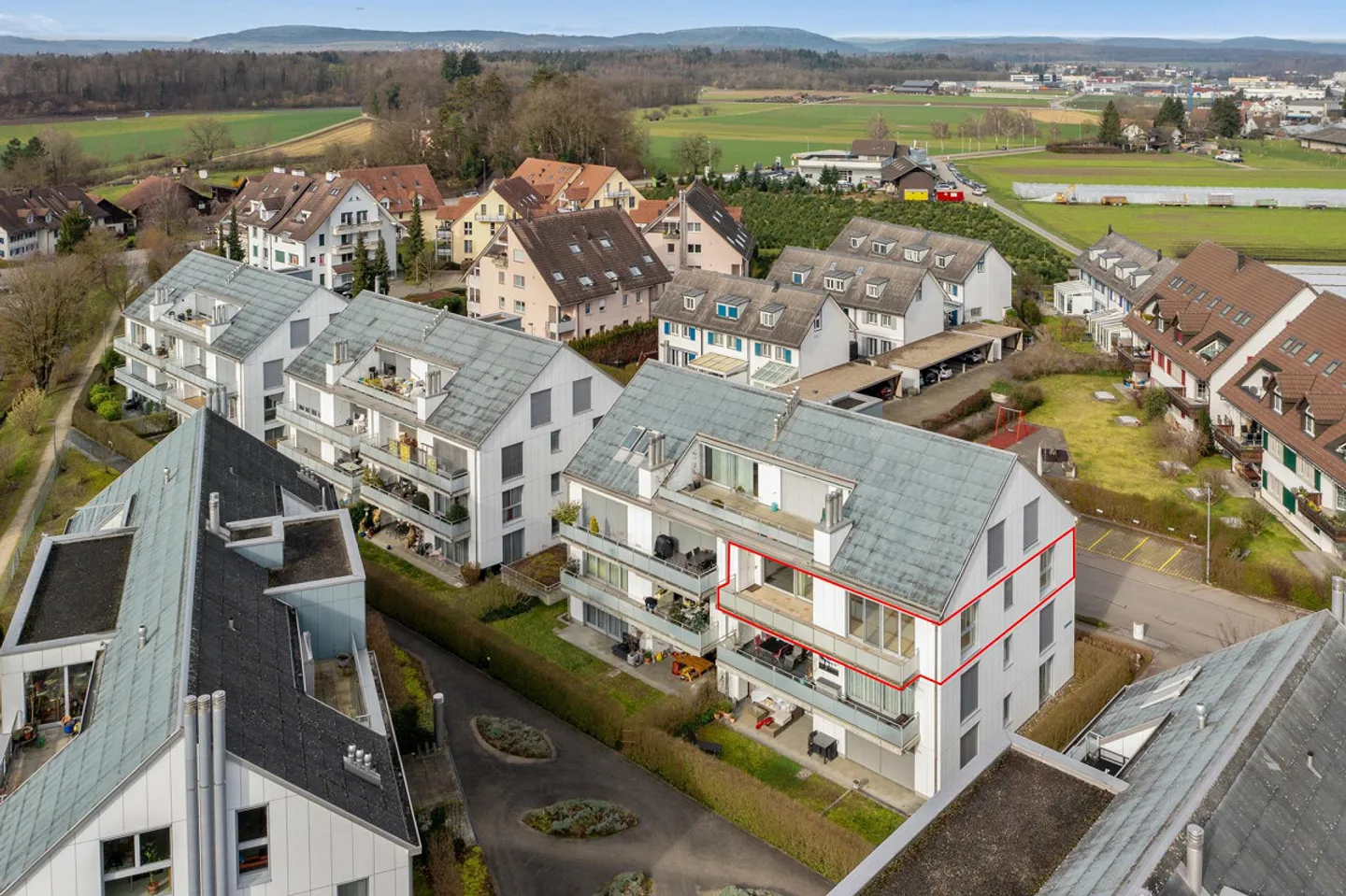 Sustainable Living: Large 4.5-Room Apartment with Minergie Standard - Photo 13 of 14