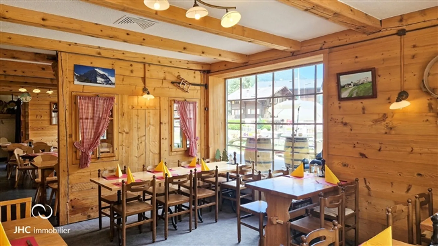 Restaurant avec un fort potentiel et des murs à Morgins - Photo 8 sur 14