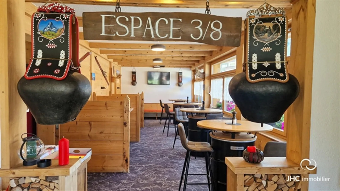 Restaurant avec un fort potentiel et des murs à Morgins - Photo 9 sur 14