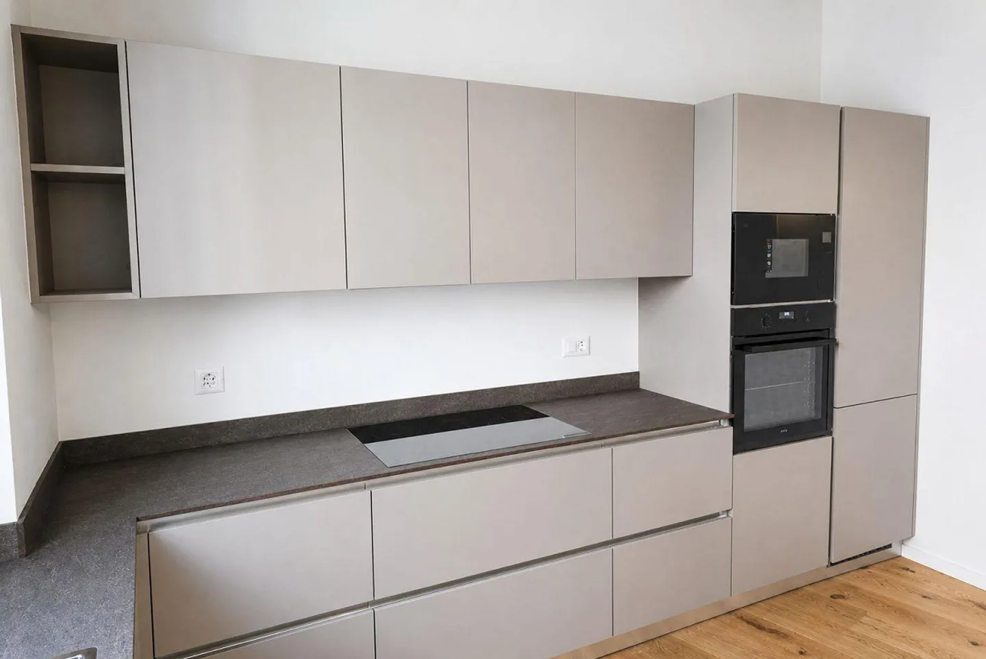 Fully Renovated Village House, 6.5 Rooms – Cassina d'Agno - Photo 4 of 22