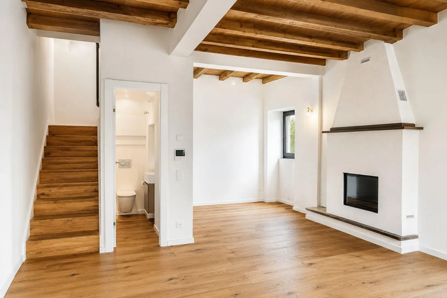 Fully Renovated Village House, 6.5 Rooms – Cassina d'Agno - Photo 1 of 22