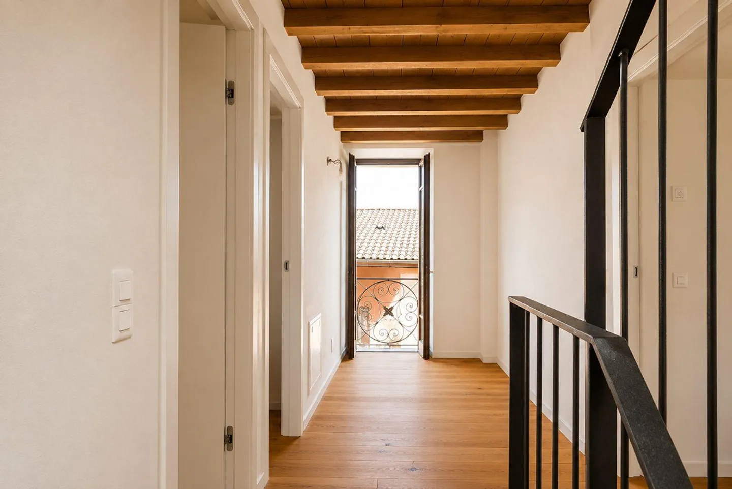 Fully Renovated Village House, 6.5 Rooms – Cassina d'Agno - Photo 11 of 22