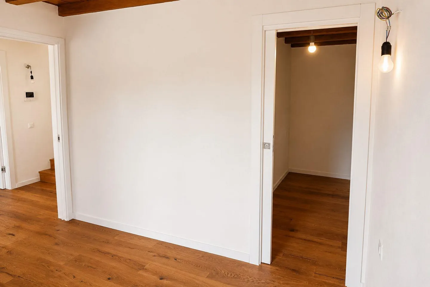Fully Renovated Village House, 6.5 Rooms – Cassina d'Agno - Photo 13 of 22