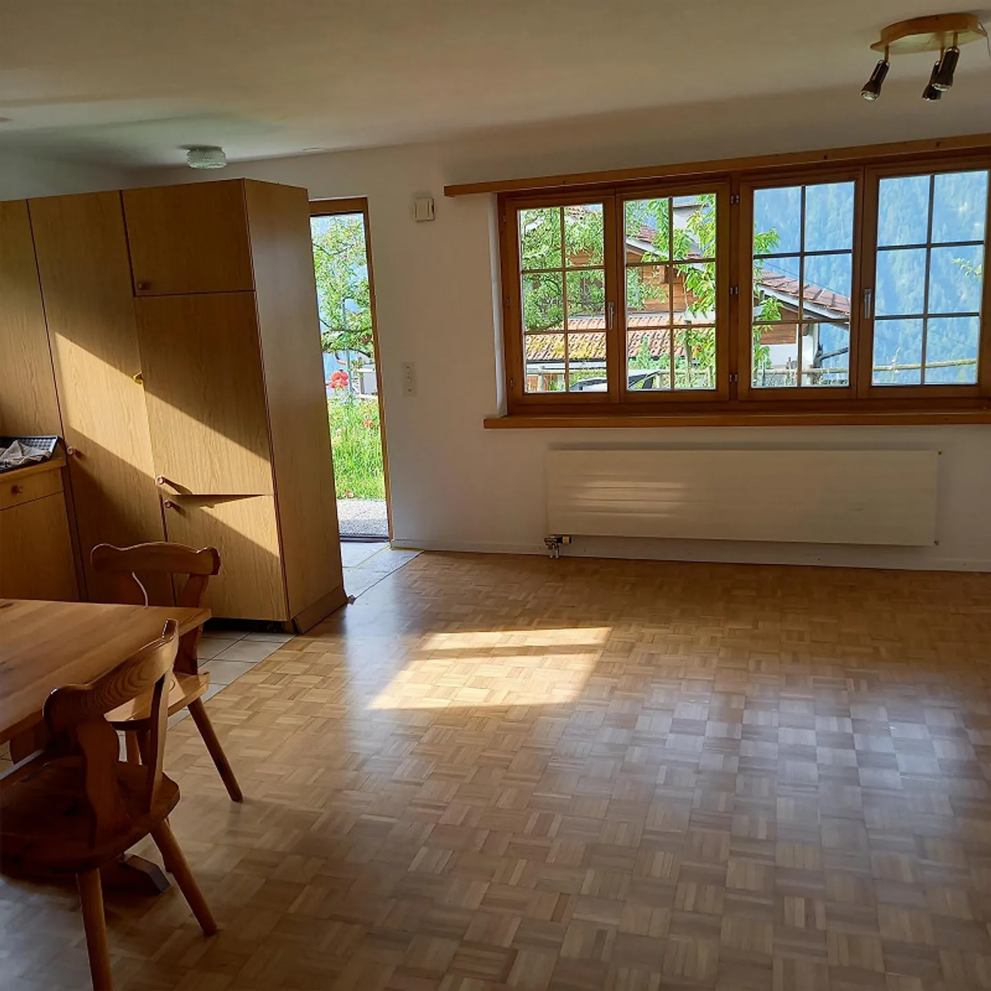 Beautiful, sunny 2 1/2-room granny flat in Fanas - Photo 4 of 5