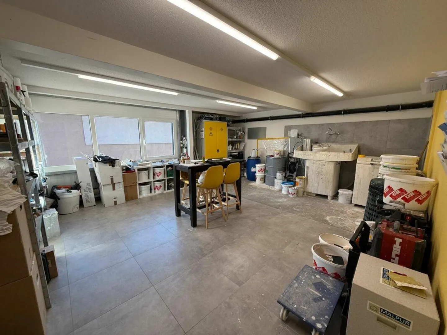 Proprietà commerciale con uffici e magazzino - Foto 14 di 18