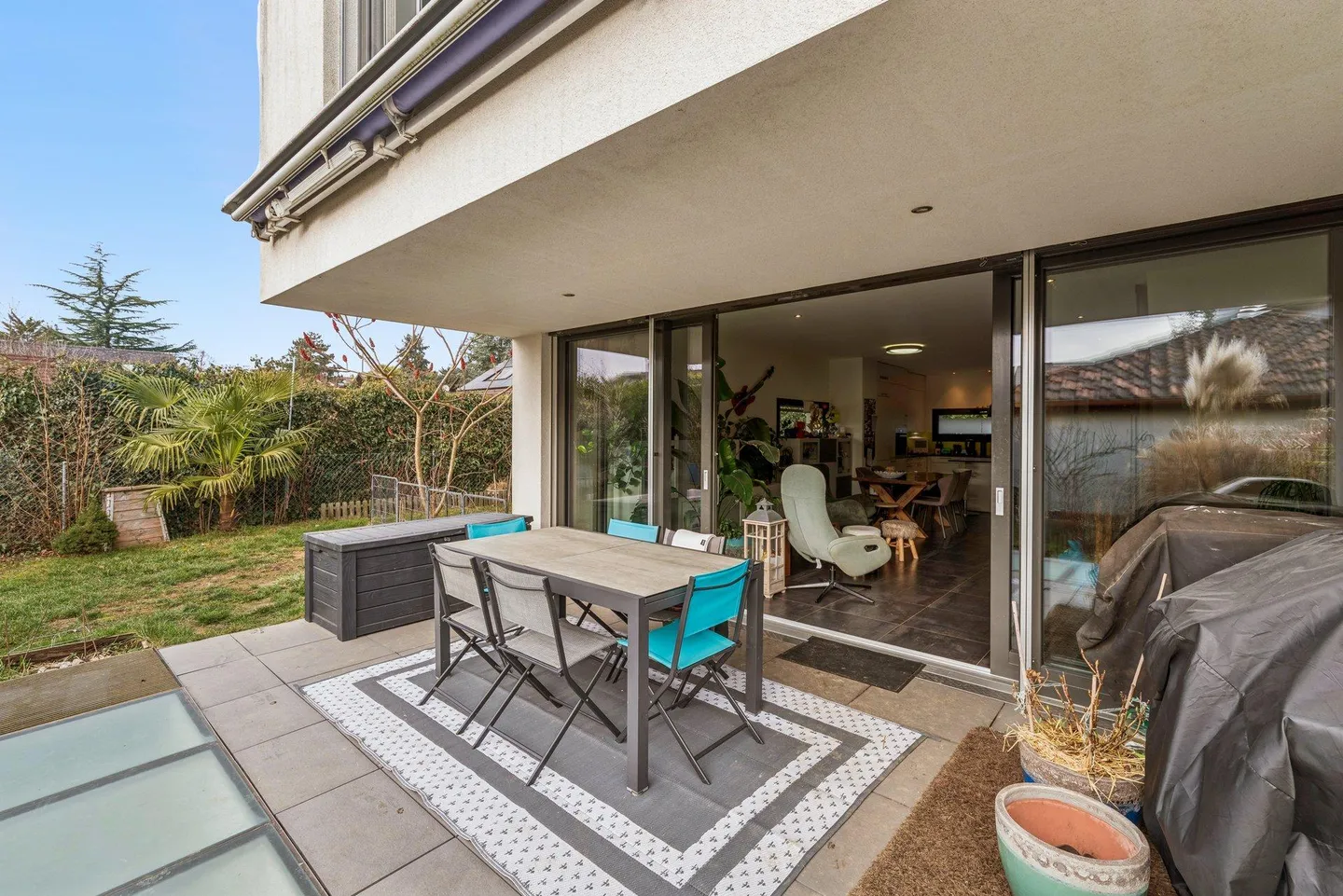 Villa HPE moderne avec jardin et terrasses - Photo 4 sur 13