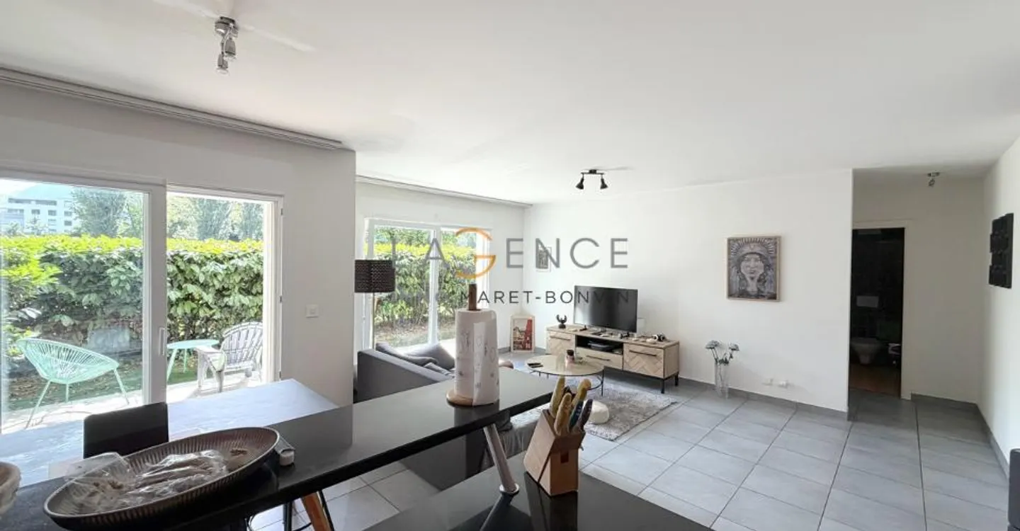 APPARTAMENTO 3,5 LOCALI CON TERRAZZA E GIARDINO PRIVATO - SION - Foto 1 di 5