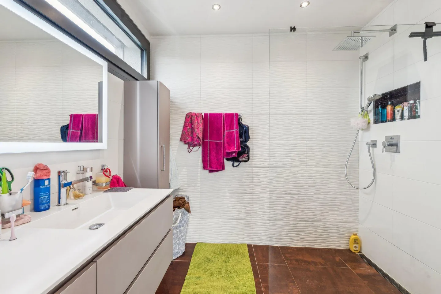 Villa HPE moderne avec jardin et terrasses - Photo 8 sur 13