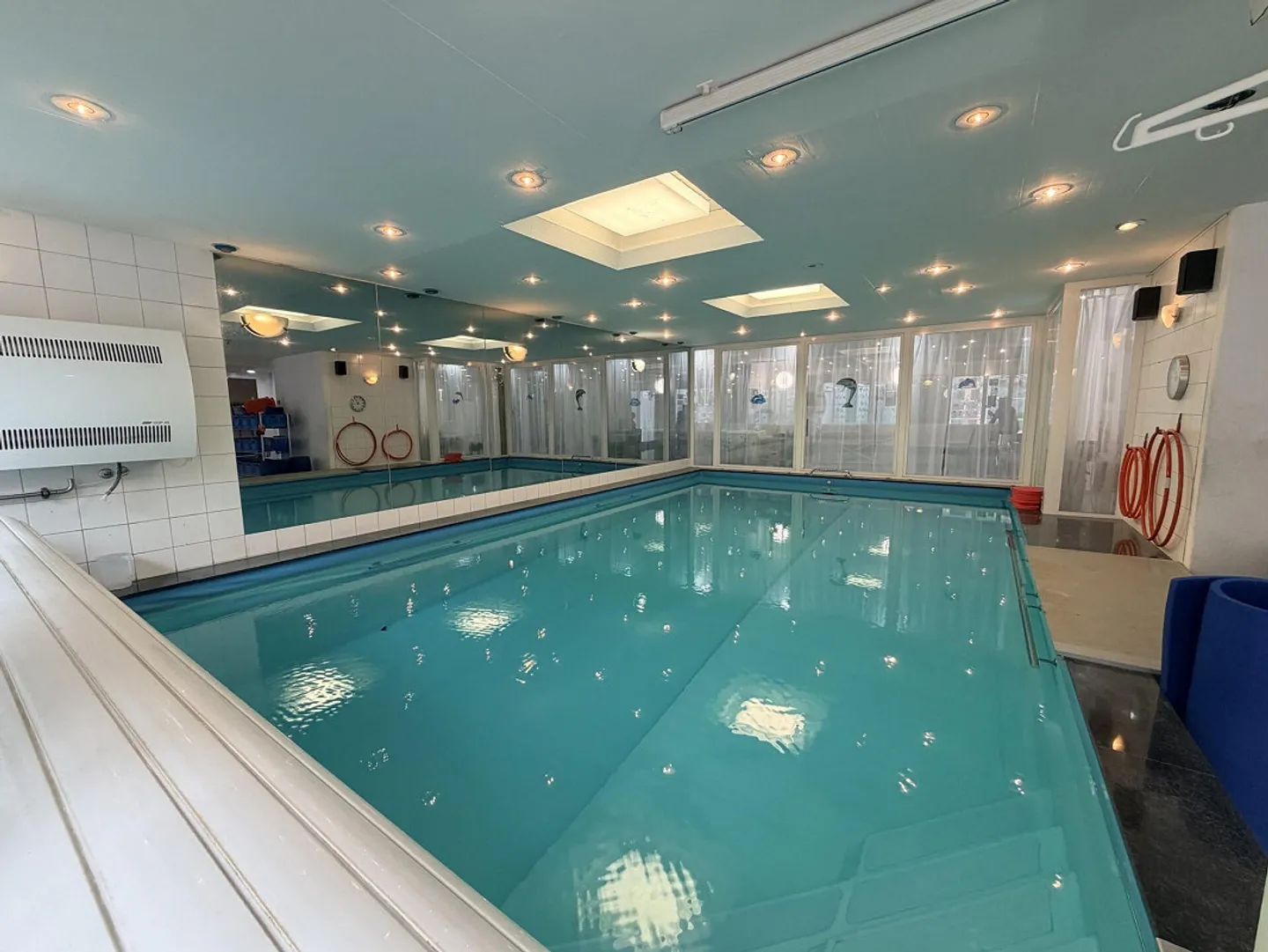 PRACTICE with INDOOR SWIMMING POOL in Aegerten - Photo 3 of 7