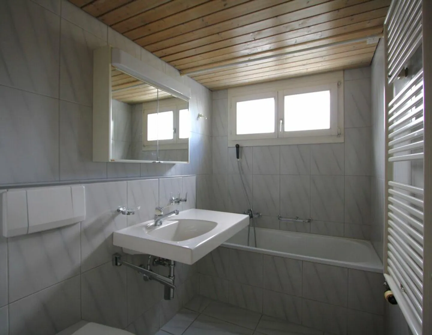 Appartement 2.5 pièces au centre du village - Photo 2 sur 7