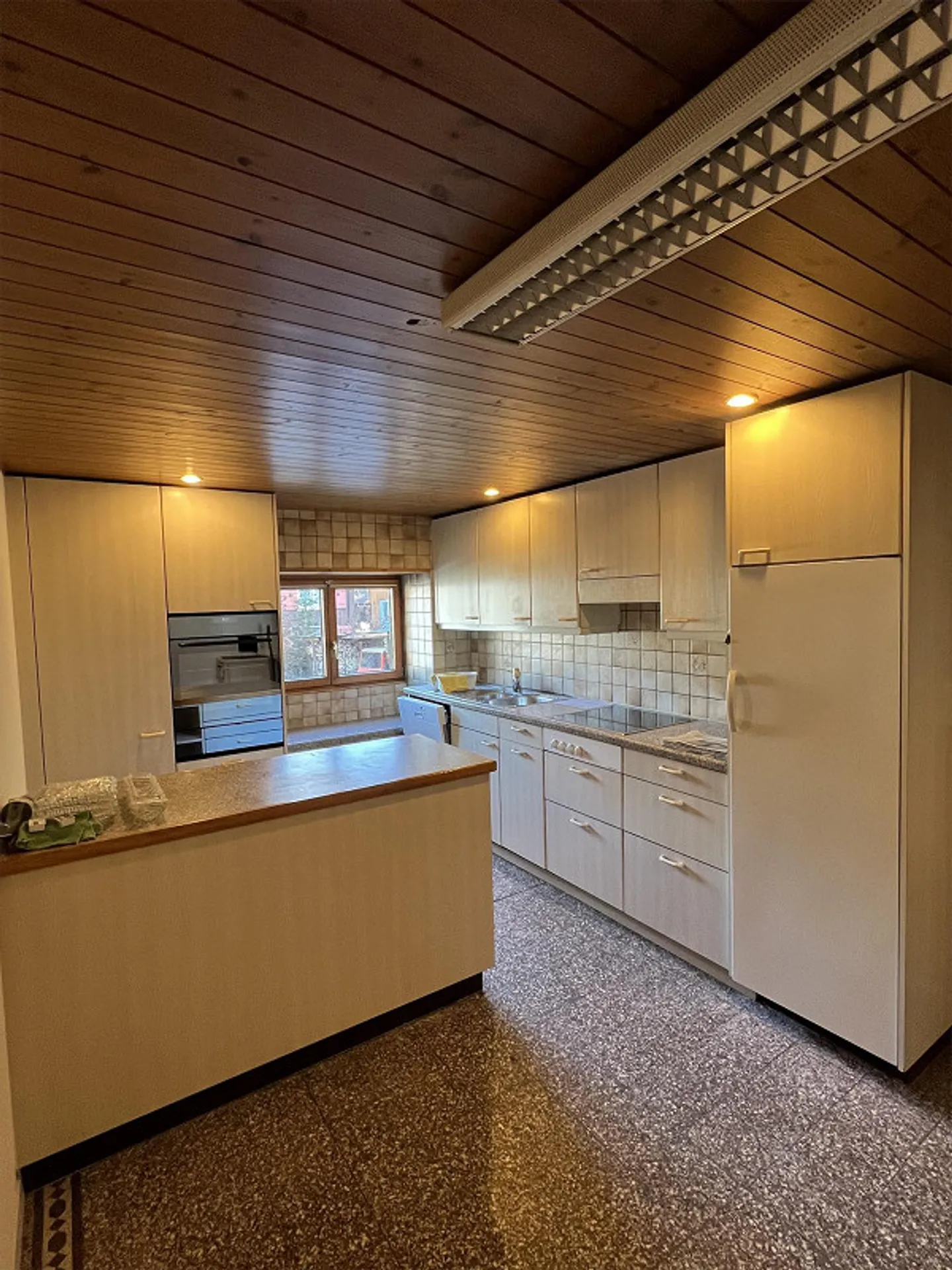 Spacious 5 ½ Room House for Rent in Haslen - Photo 7 of 15