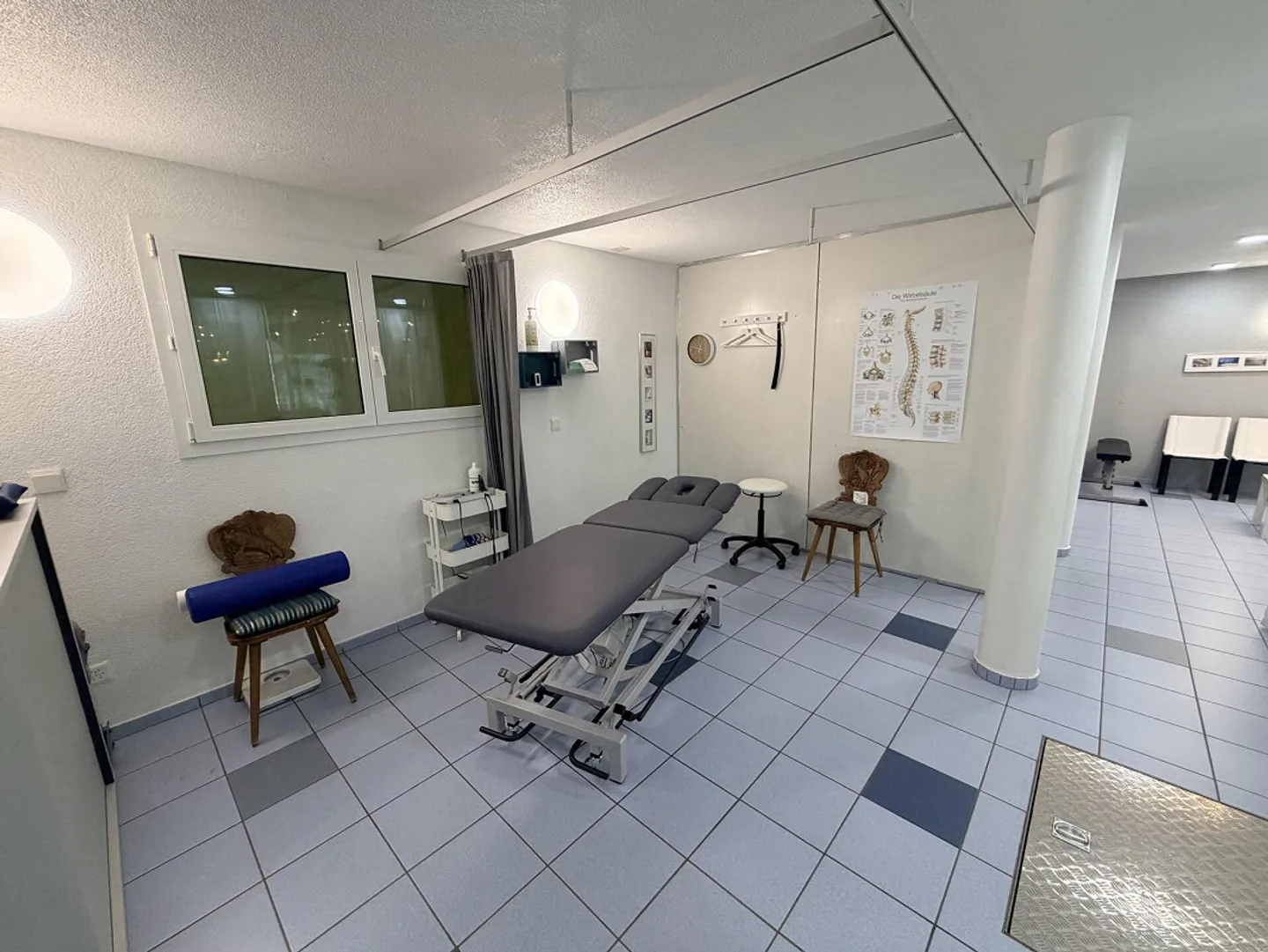 PRACTICE with INDOOR SWIMMING POOL in Aegerten - Photo 5 of 7