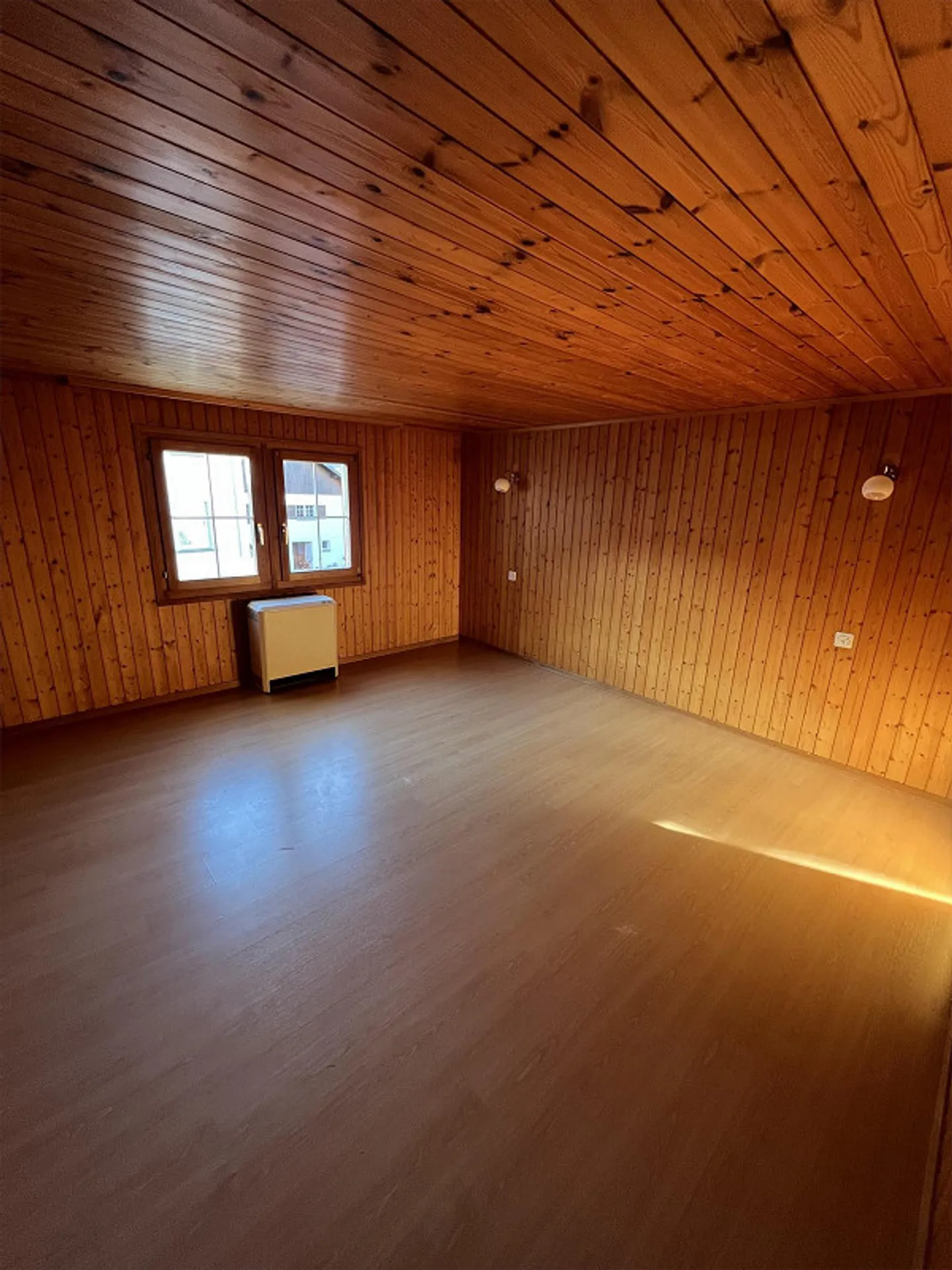 Spacious 5 ½ Room House for Rent in Haslen - Photo 13 of 15