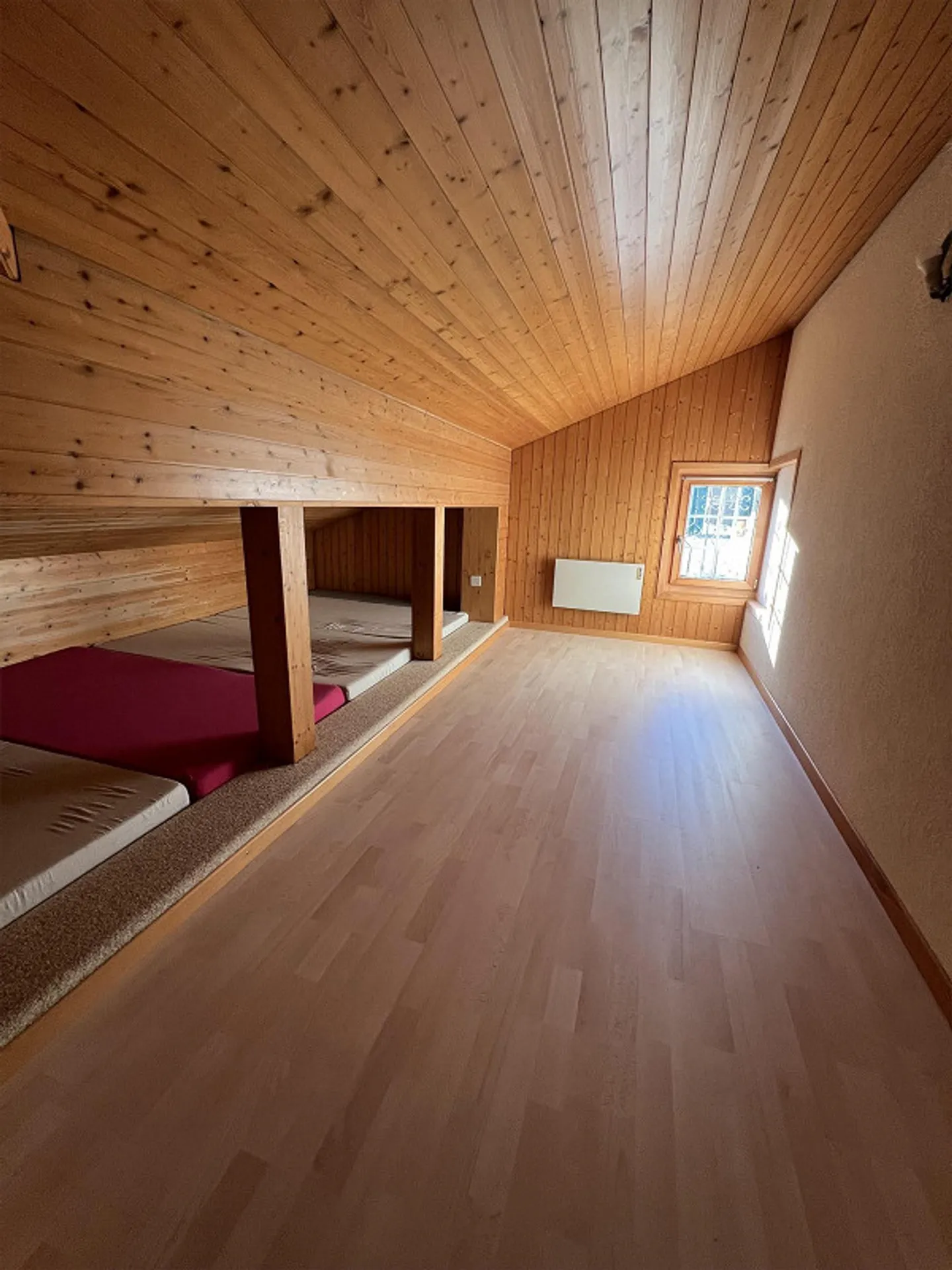 Spacious 5 ½ Room House for Rent in Haslen - Photo 15 of 15