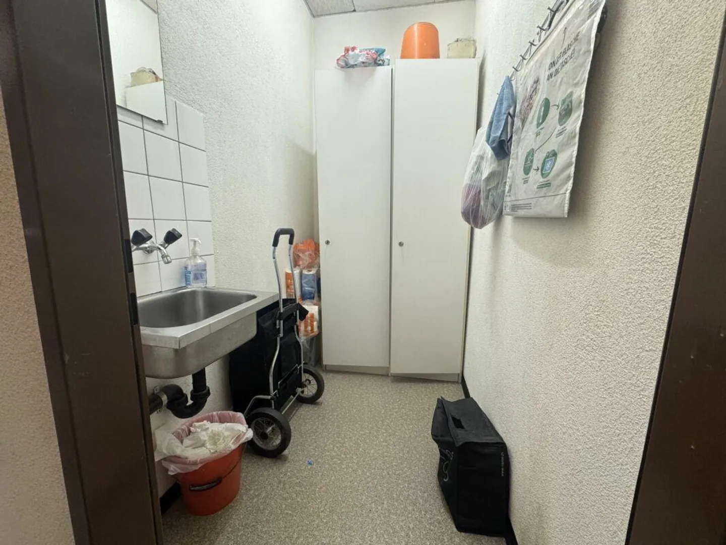 Surface commerciale à louer dans un emplacement de choix à Bienne - Photo 5 sur 11