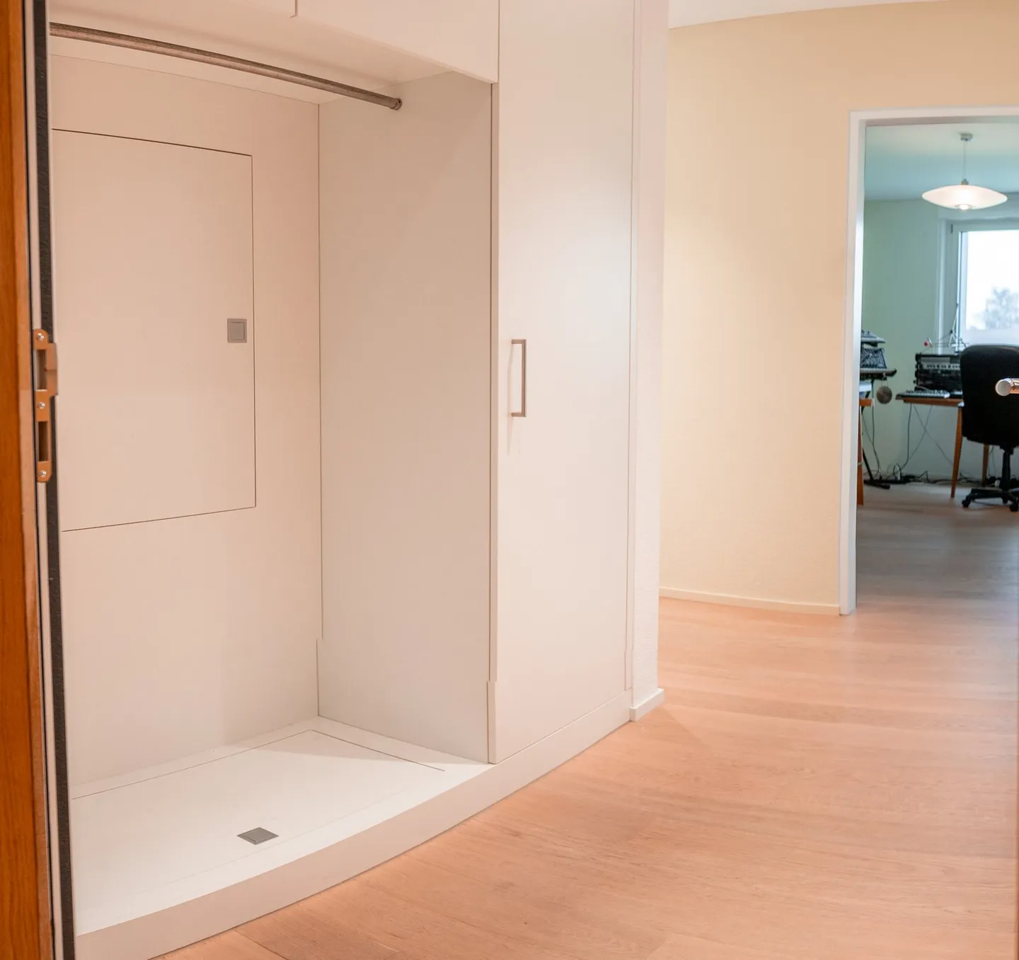 Appartement moderne de 3,5 pièces avec vue panoramique à Kirchlindach - Photo 5 sur 26